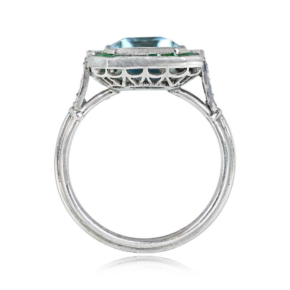 Art déco Bague cocktail aigue-marine naturelle 2,86 carats, halo d'émeraudes et de diamants