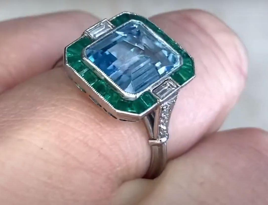 Bague cocktail aigue-marine naturelle 2,86 carats, halo d'émeraudes et de diamants 1