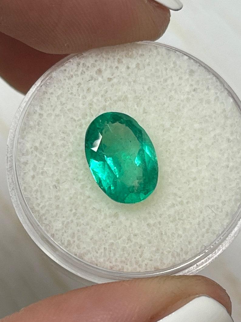 da uomo o donna Smeraldo colombiano verde vibrante di 2,87 carati 11x8 mm con taglio ovale - Gemma del mese di maggio in vendita