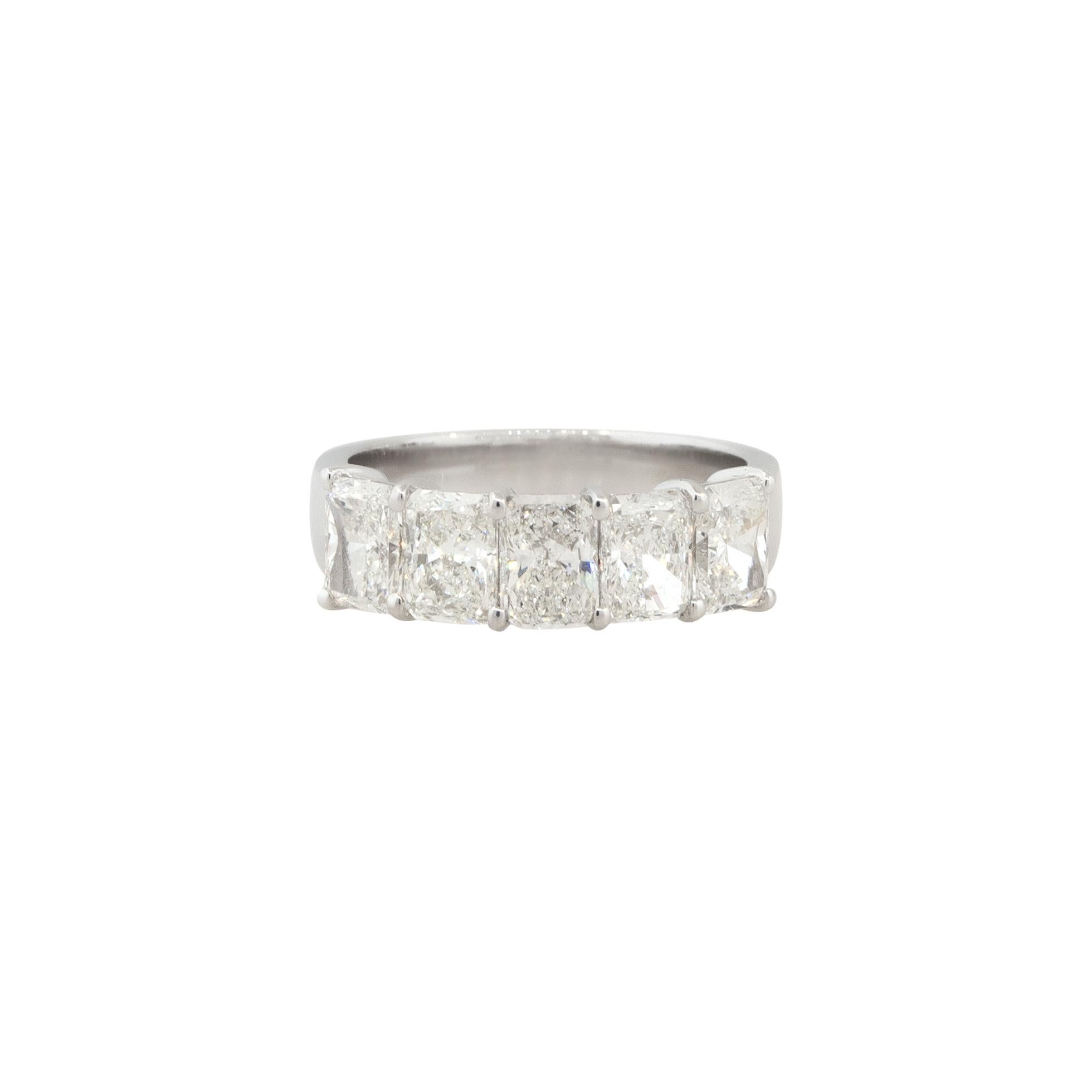 2.87 Carat 5 Stone Radiant Cut Diamond Wedding Band 18 Karat In Stock For Sale 1