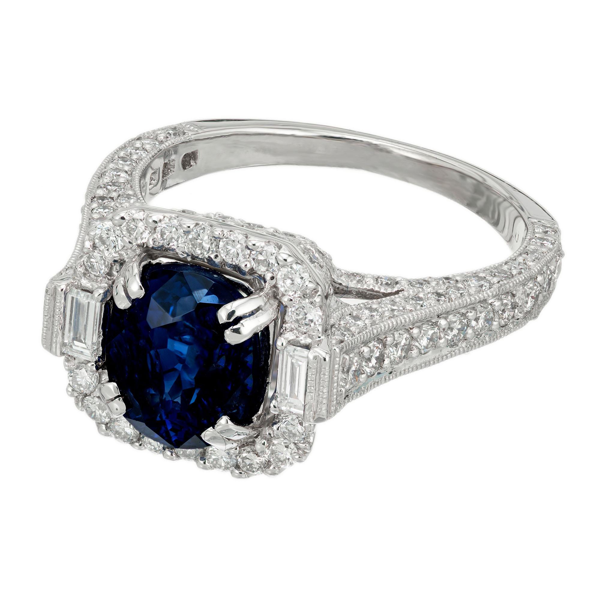 2,87 Karat Oval Blauer Saphir Diamant Halo Platin Verlobungsring im Zustand „Gut“ im Angebot in Stamford, CT