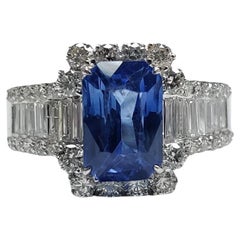 Bague cocktail saphir bleu de Ceylan de 2,87 carats et diamant