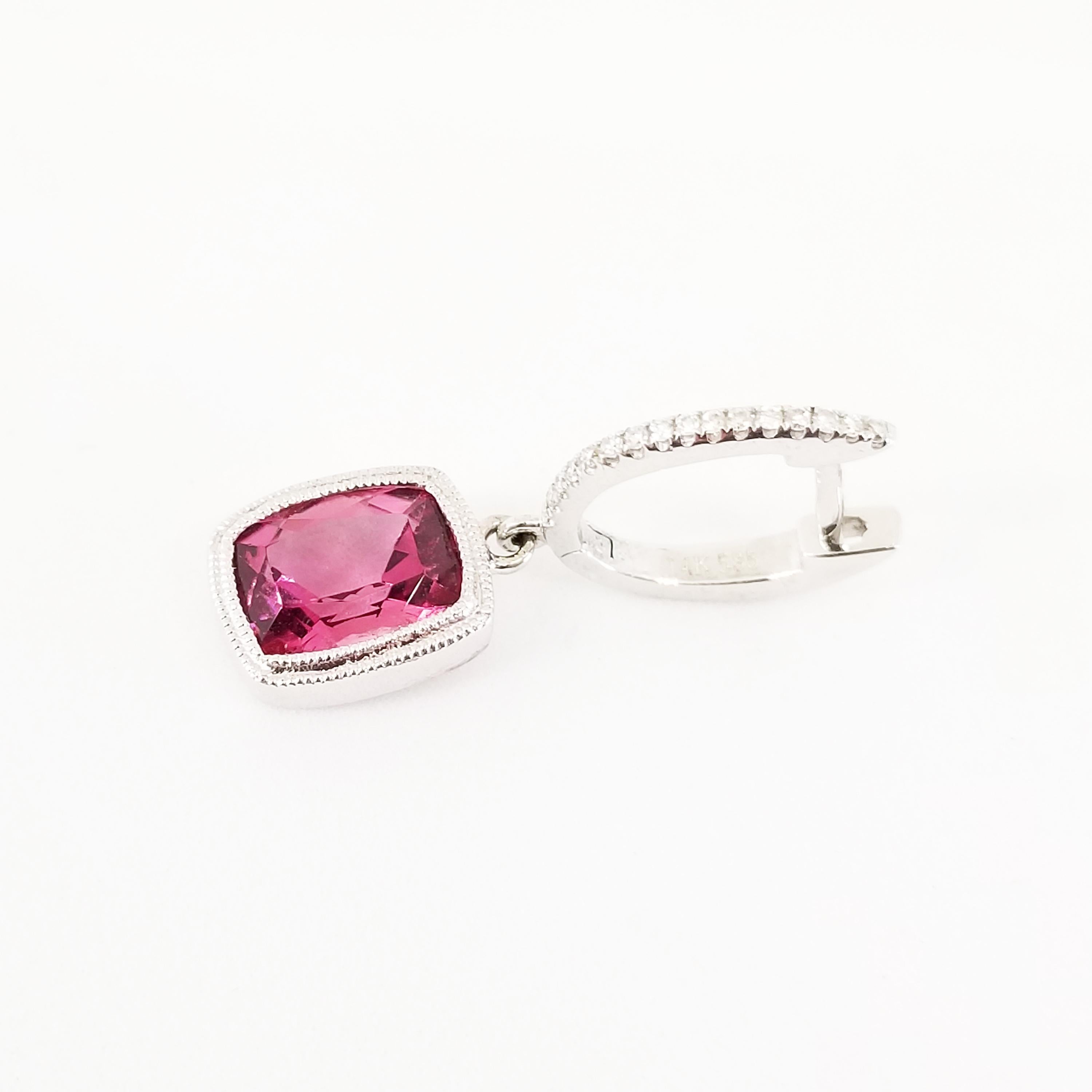 2,87 Karat Kissen Rosa Turmalin Weißer Diamant Mini Creolen Ohrringe (Zeitgenössisch) im Angebot
