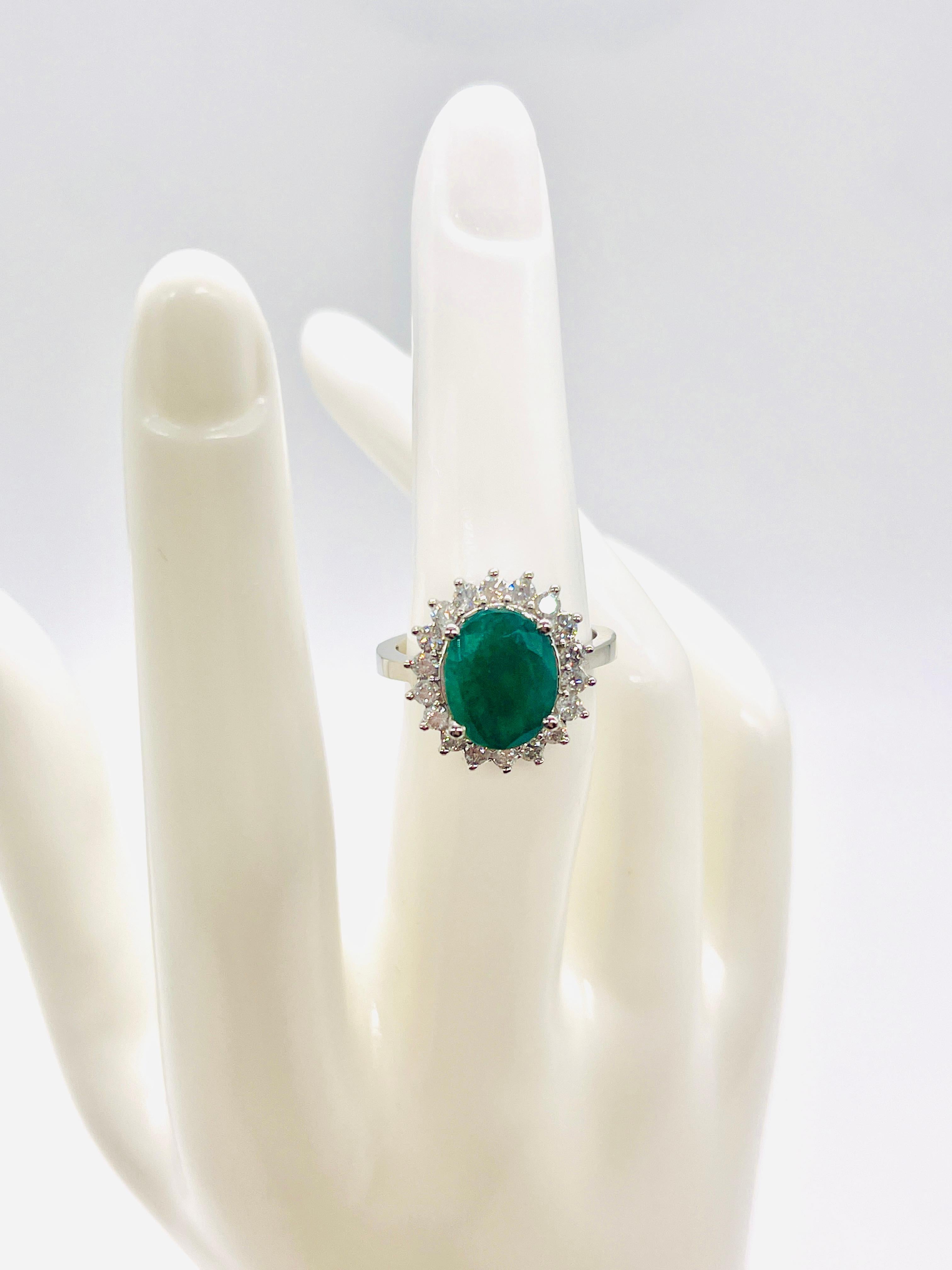 Anillo de oro blanco de 14 quilates con diamante natural esmeralda de 3,62 quilates 4