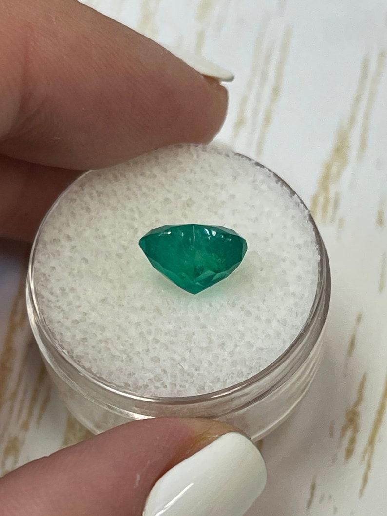 Smeraldo colombiano taglio cuore da 2.87 carati  Gemma sfusa verde brillante 9x10 in vendita 1