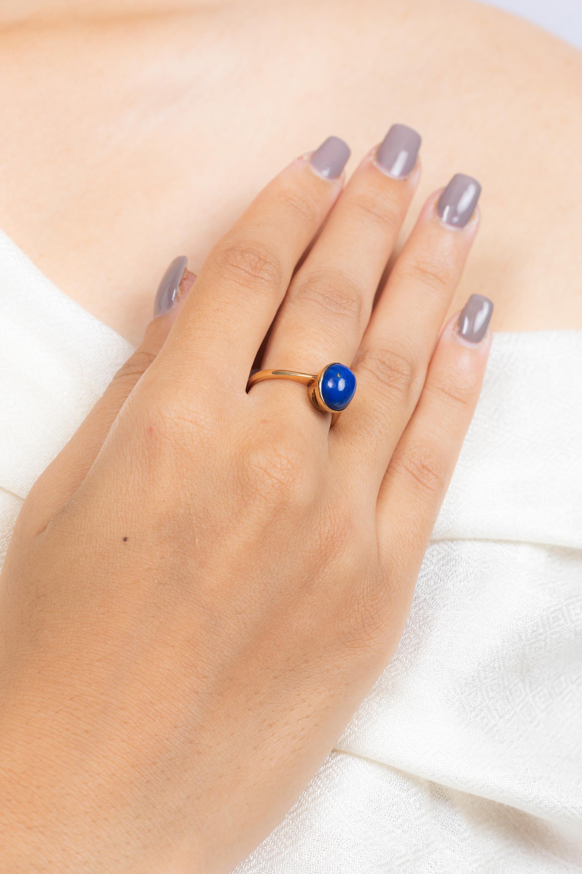 For Sale:  2.87 Carat Lapis Lazuli Solitaire Ring in 18K Yellow Gold  8
