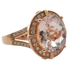 2.87 Carat Morganite and Diamond Ring in 18 Karat Rose Gold