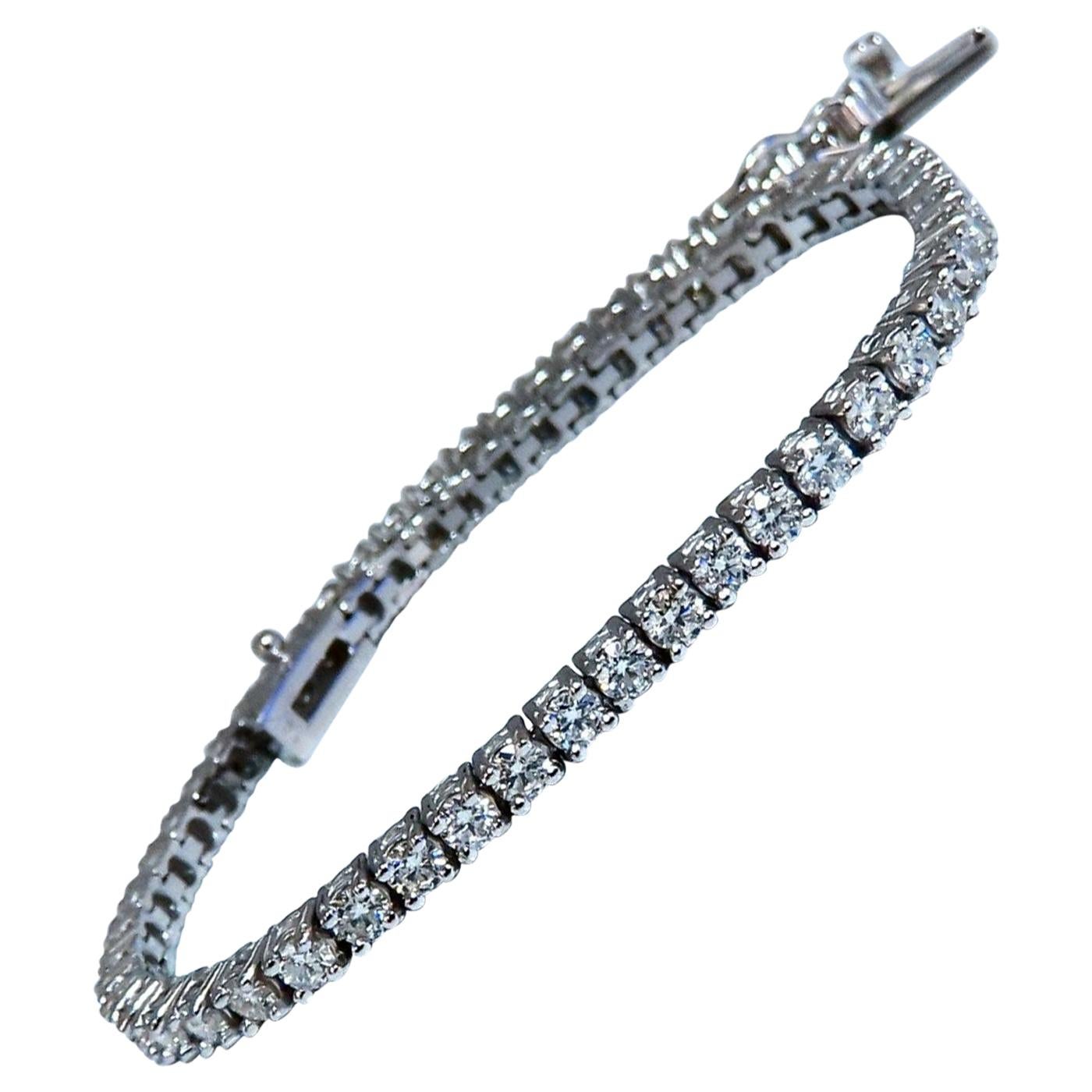 2.87 Carat Natural Diamonds Tennis Bracelet 14 Karat Gold Classic Riviera For Sale