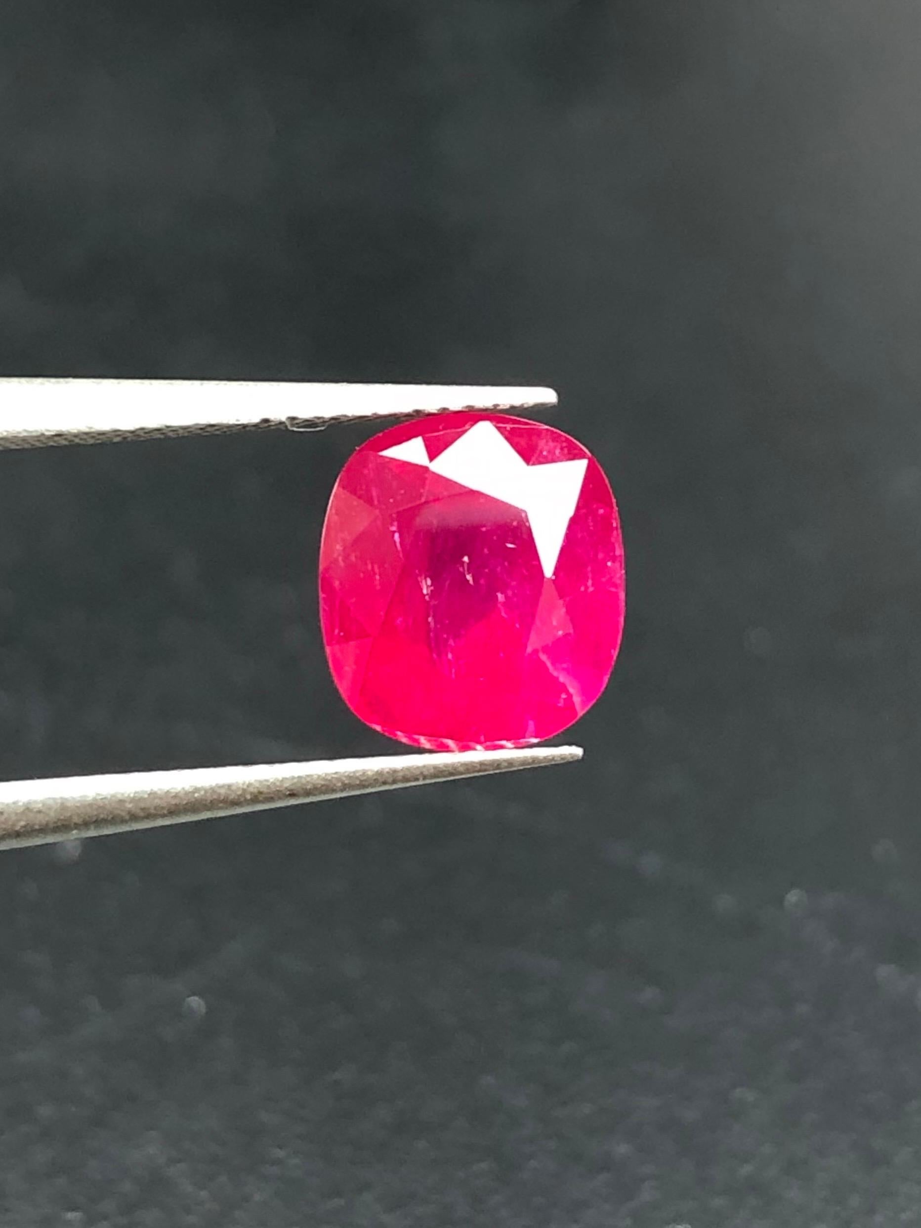 2.87 Ct  AIGS Certified Natural Ruby Unheated Pigeon blood color eye clean en vente 6