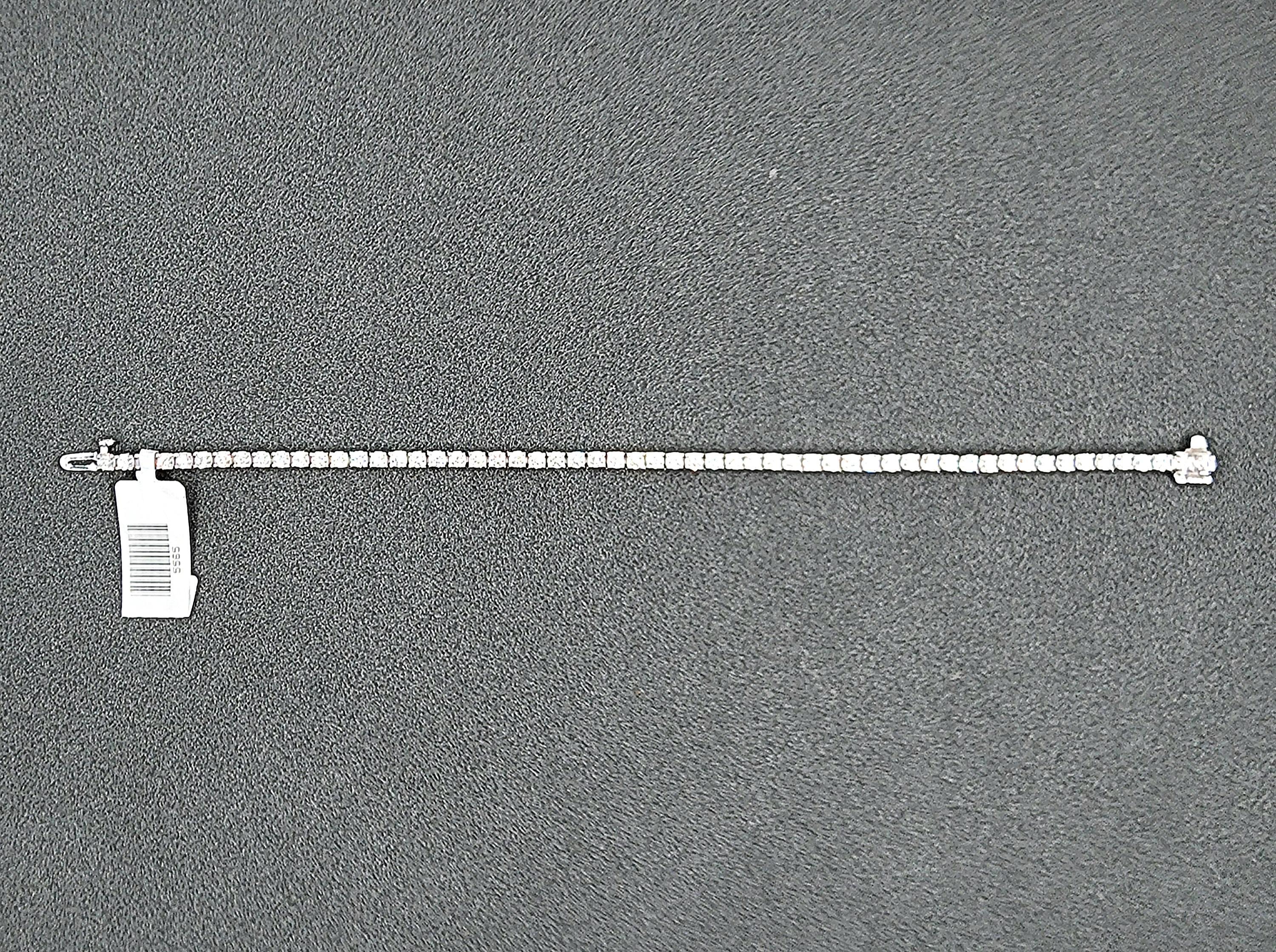 Pulsera de tenis con diamantes de 2.87 ct en venta 2