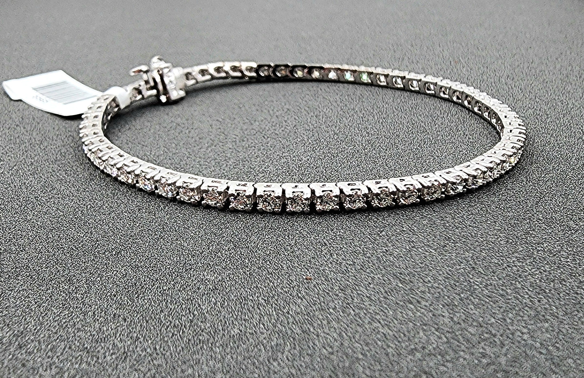 Pulsera de tenis con diamantes de 2.87 ct