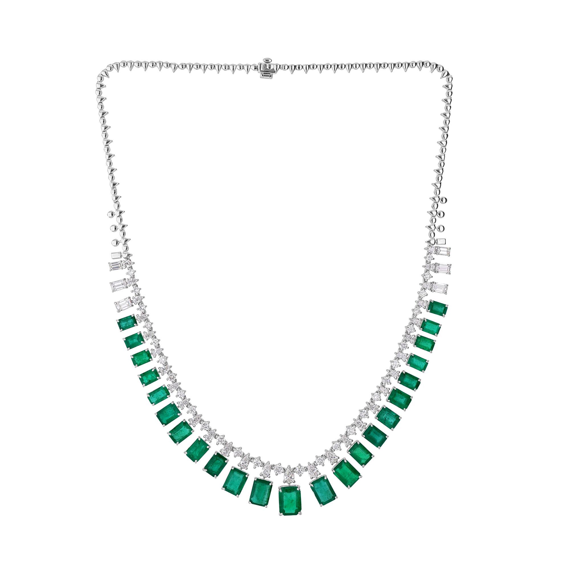 Ottagono 28,71 TCW Smeraldo dello Zambia SI/H Collana girocollo di diamanti in oro bianco 14 carati in vendita