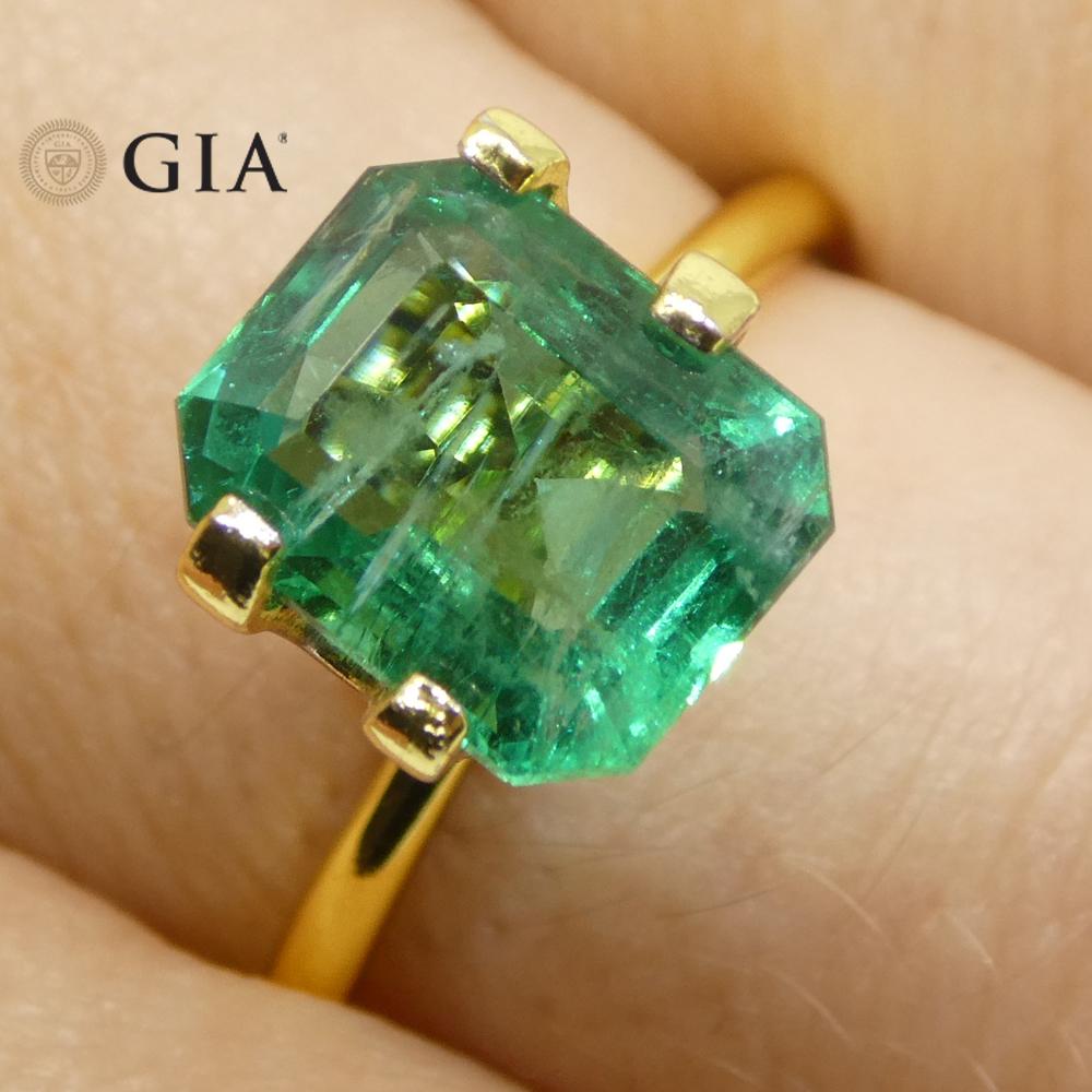 2.87ct Octagonal/Emerald Cut Green Emerald GIA Certified Zambia (F2) In New Condition For Sale In Toronto, Ontario