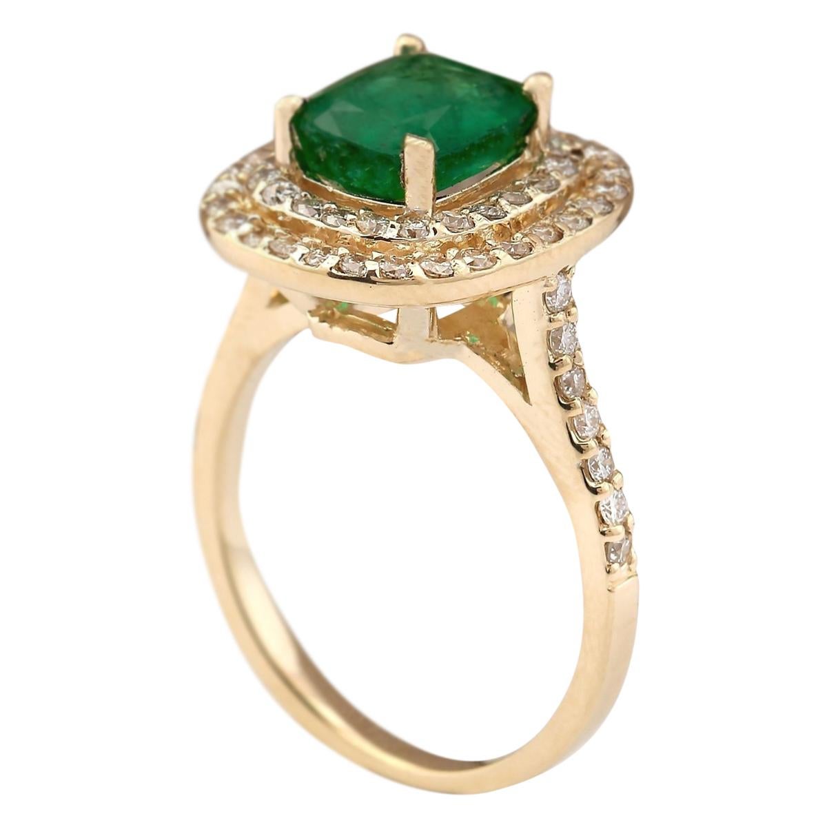 Cushion Cut Natural Emerald Diamond Ring In 14 Karat Yellow Gold For Sale