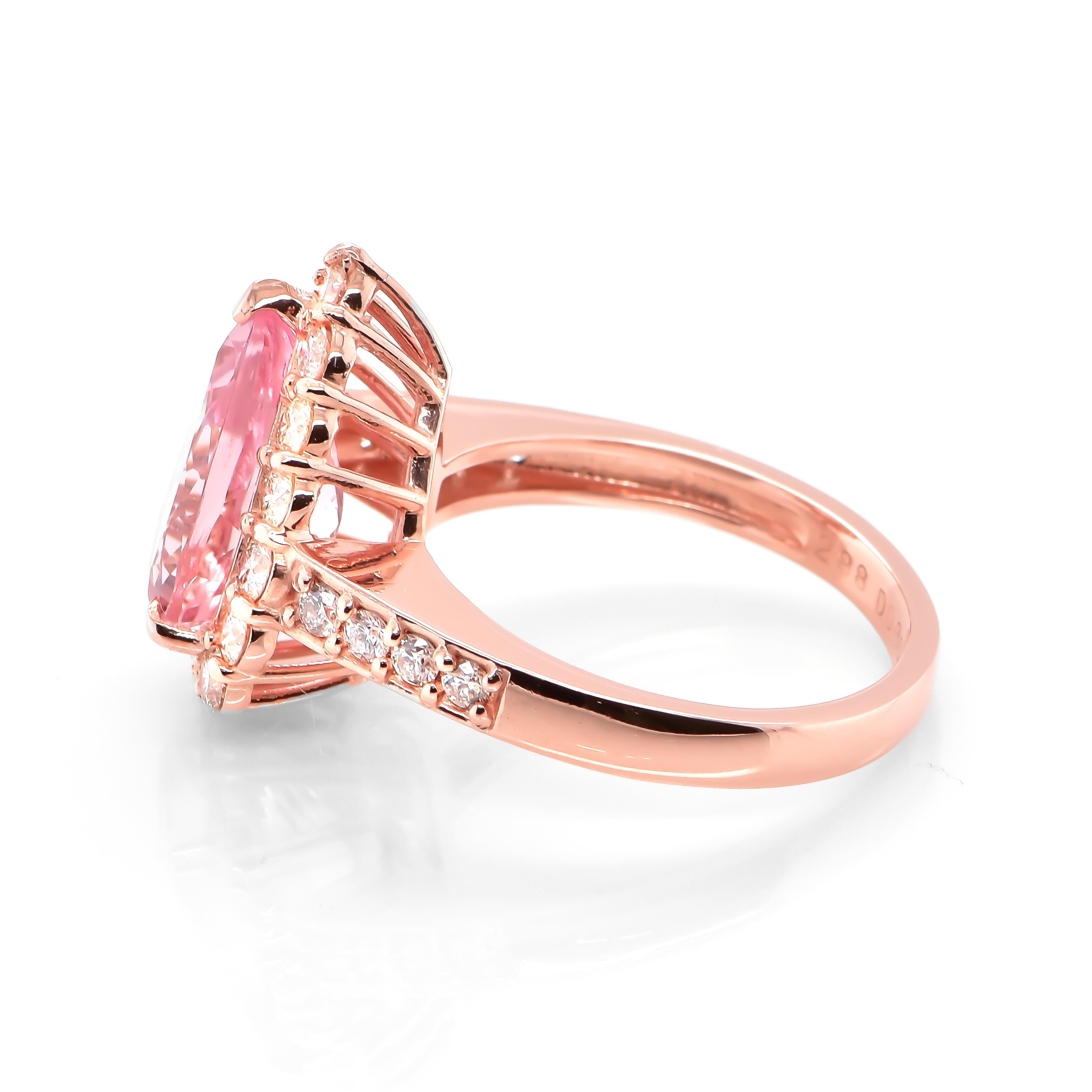 2.88 Carat Natural 'Sakura Pink' Morganite and Diamond Ring Set in 18K Rose Gold In New Condition For Sale In Tokyo, JP