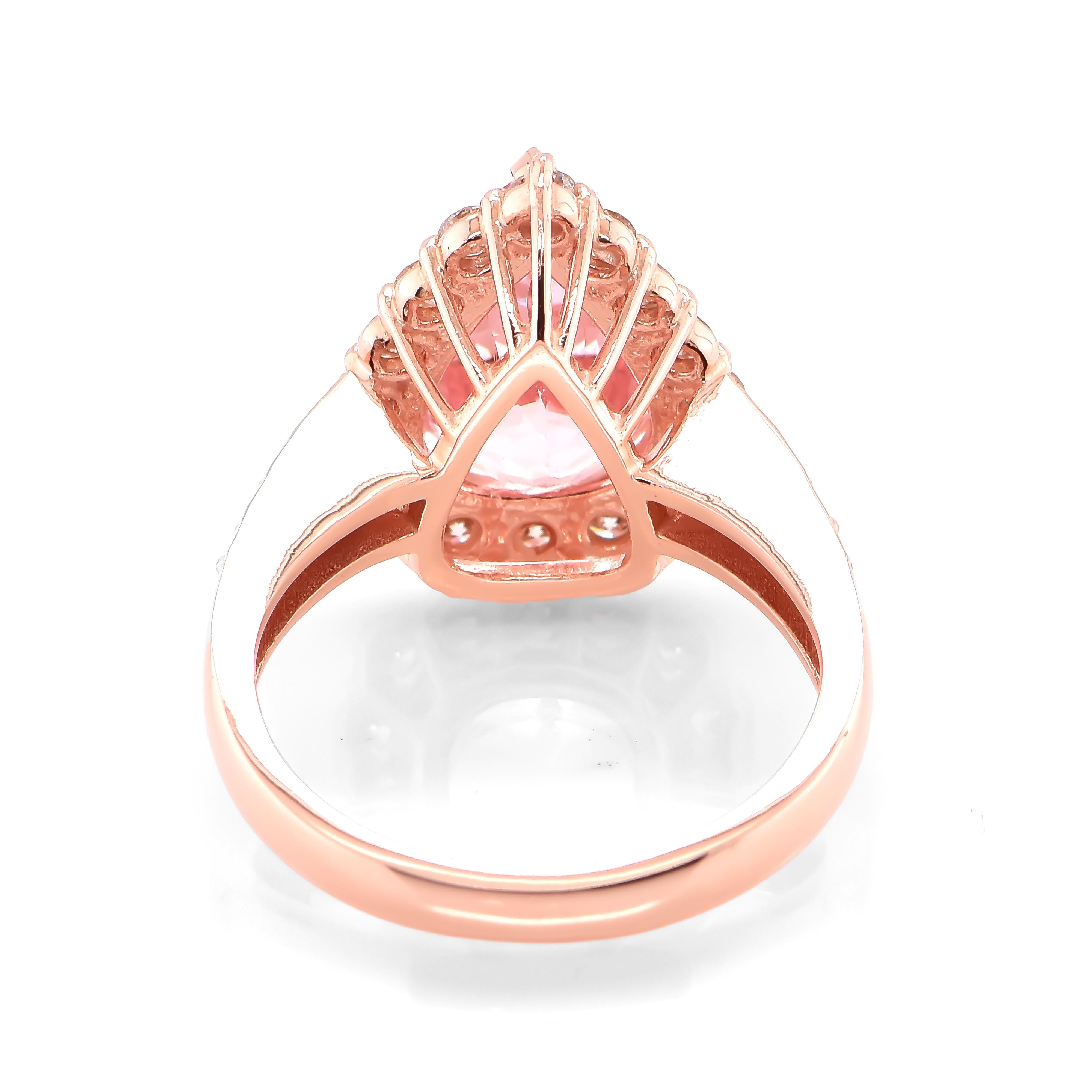Women's 2.88 Carat Natural 'Sakura Pink' Morganite and Diamond Ring Set in 18K Rose Gold For Sale