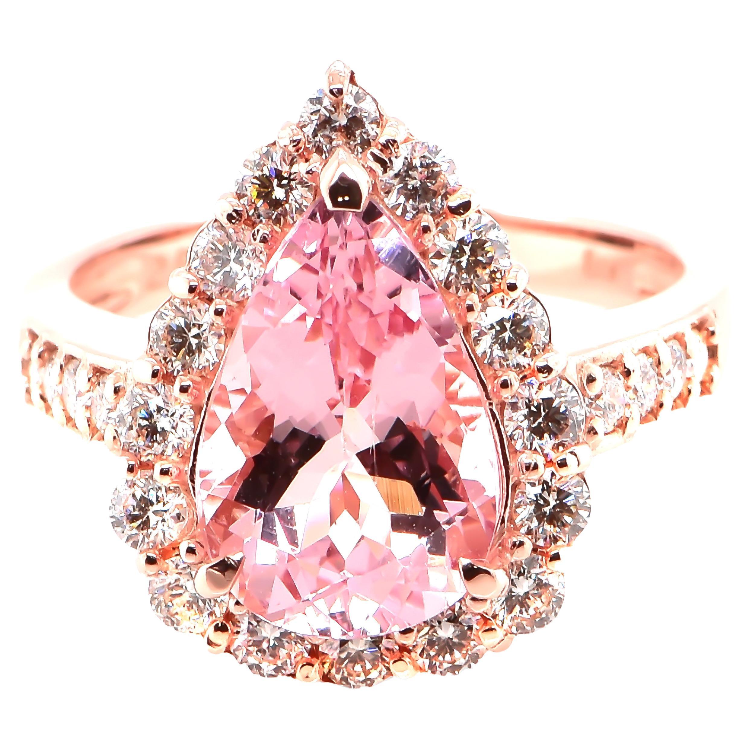 2.88 Carat Natural 'Sakura Pink' Morganite and Diamond Ring Set in 18K Rose Gold For Sale