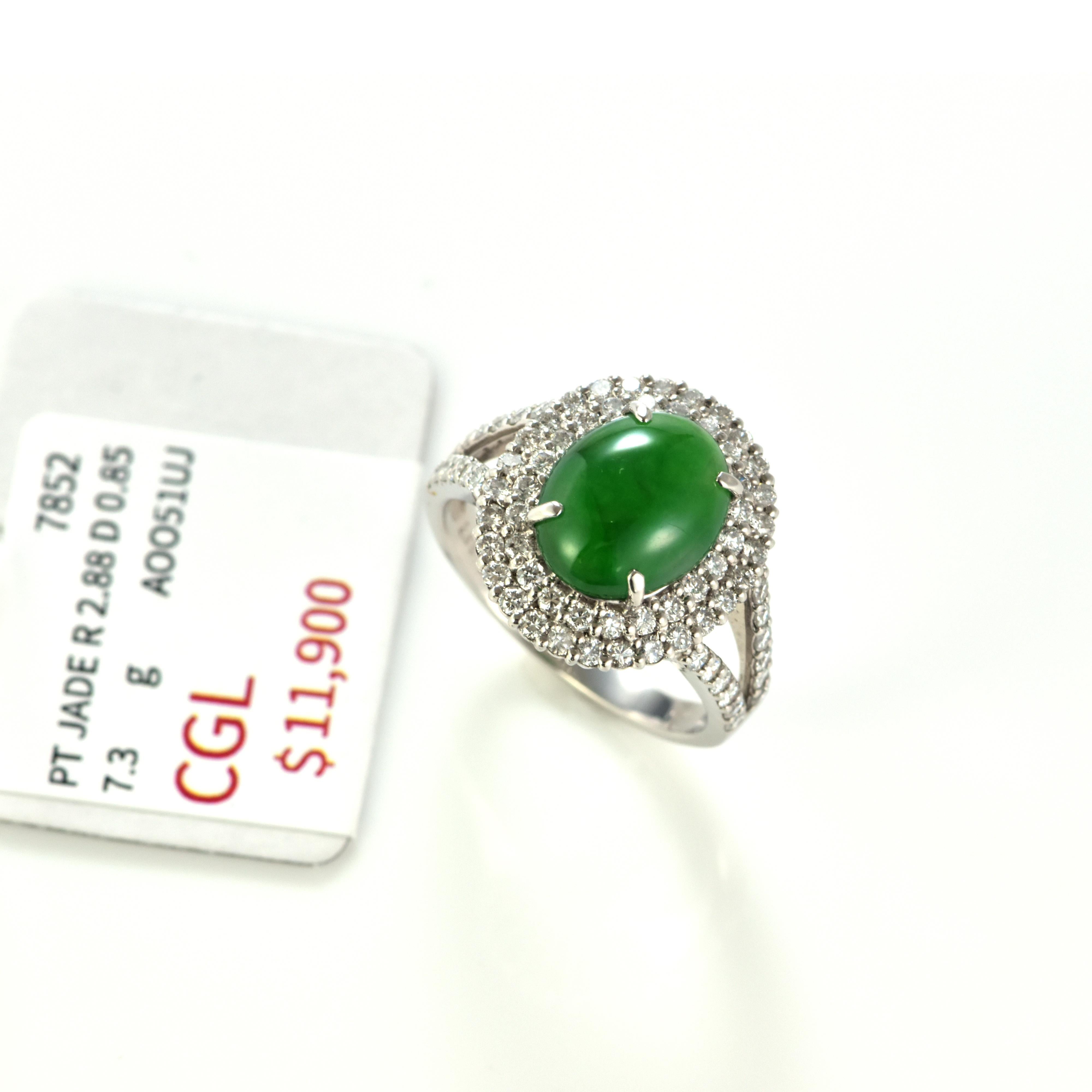 2.88 Carat Natural Type A Jade and Diamond Ring Made in Platinum For Sale 3