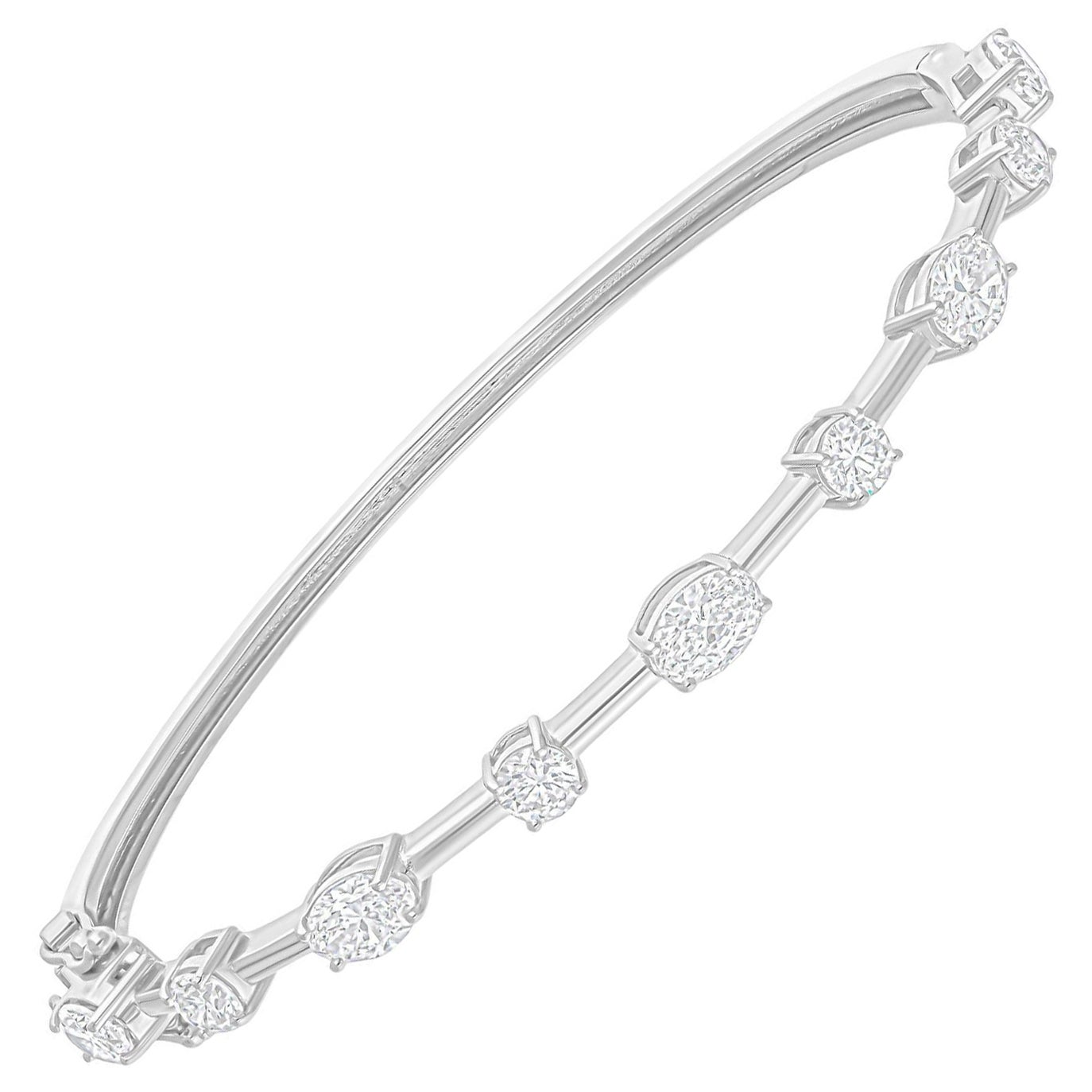 2.88 Carat SI/HI Multi Shape Diamond Sleek Bracelet 18 Karat White Gold Jewelry