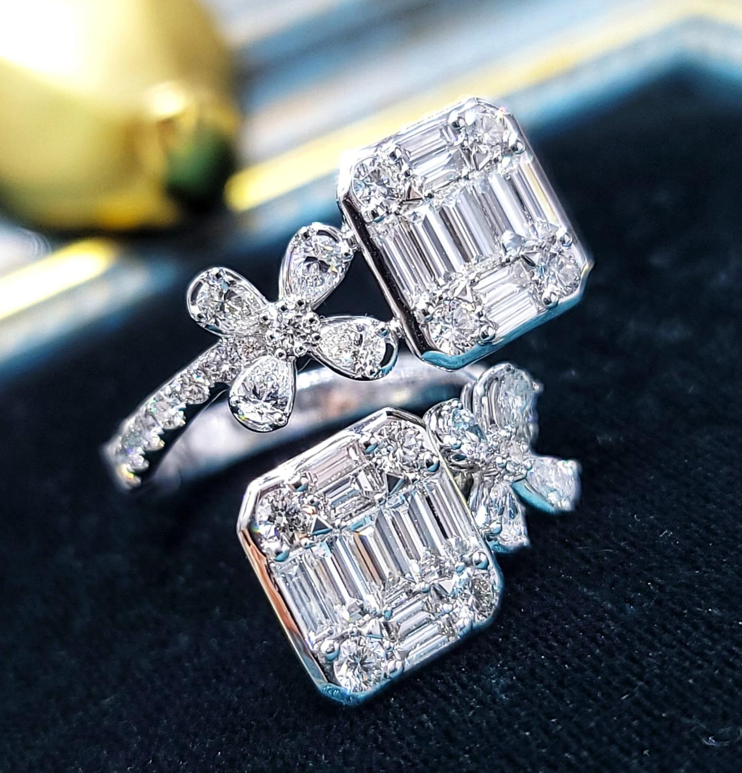 2,88 Karat Weißer Diamant Weißgold Ring (Gemischter Schliff) im Angebot
