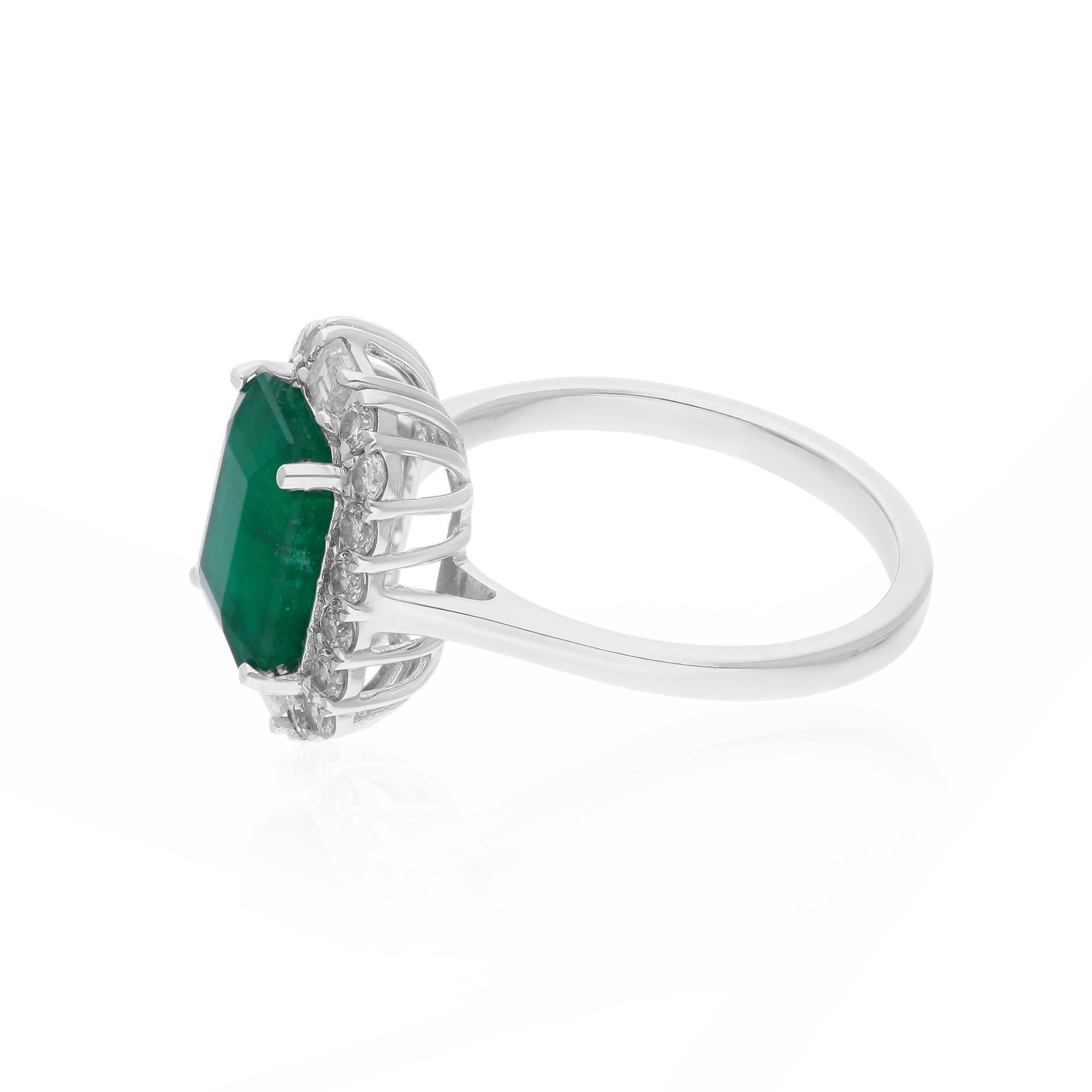Cast from 14-karat gold, these exquisite ring is handset with 2.88 carats Zambian emerald and 0.65 carats of sparkling diamonds.

The ring is a size 7 US and may be resized to larger or smaller upon request. FOLLOW SPECTRUM JEWELS storefront to view