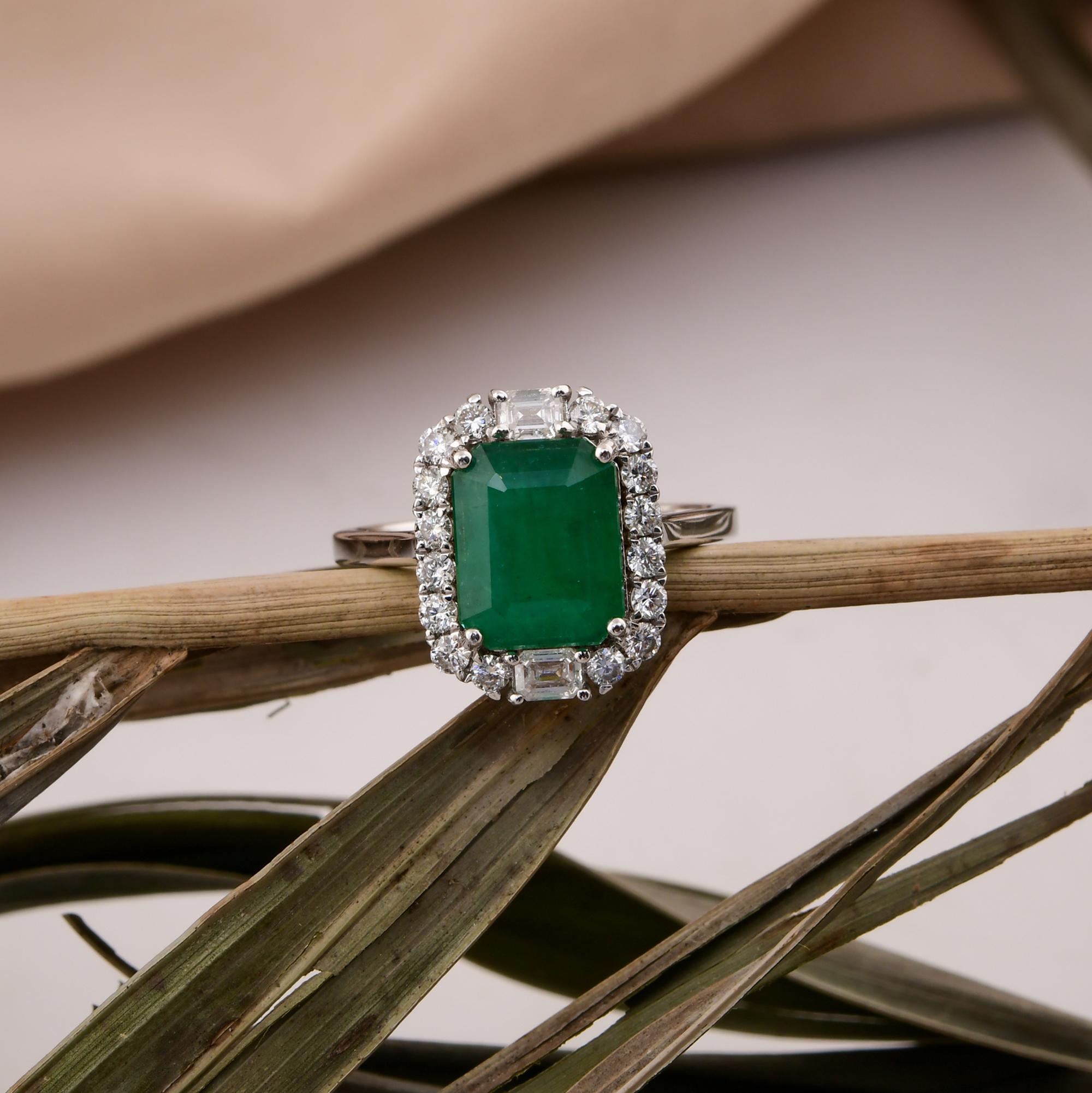 Modern 2.88 Carat Zambian Emerald Ring 0.65 Carat SI/H Diamond 14K White Gold Jewelry For Sale