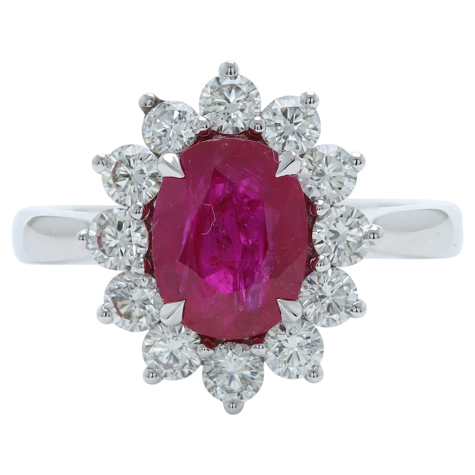 Bague de style Diana en or blanc 18 carats avec rubis ovale et diamants de 2,88 carats