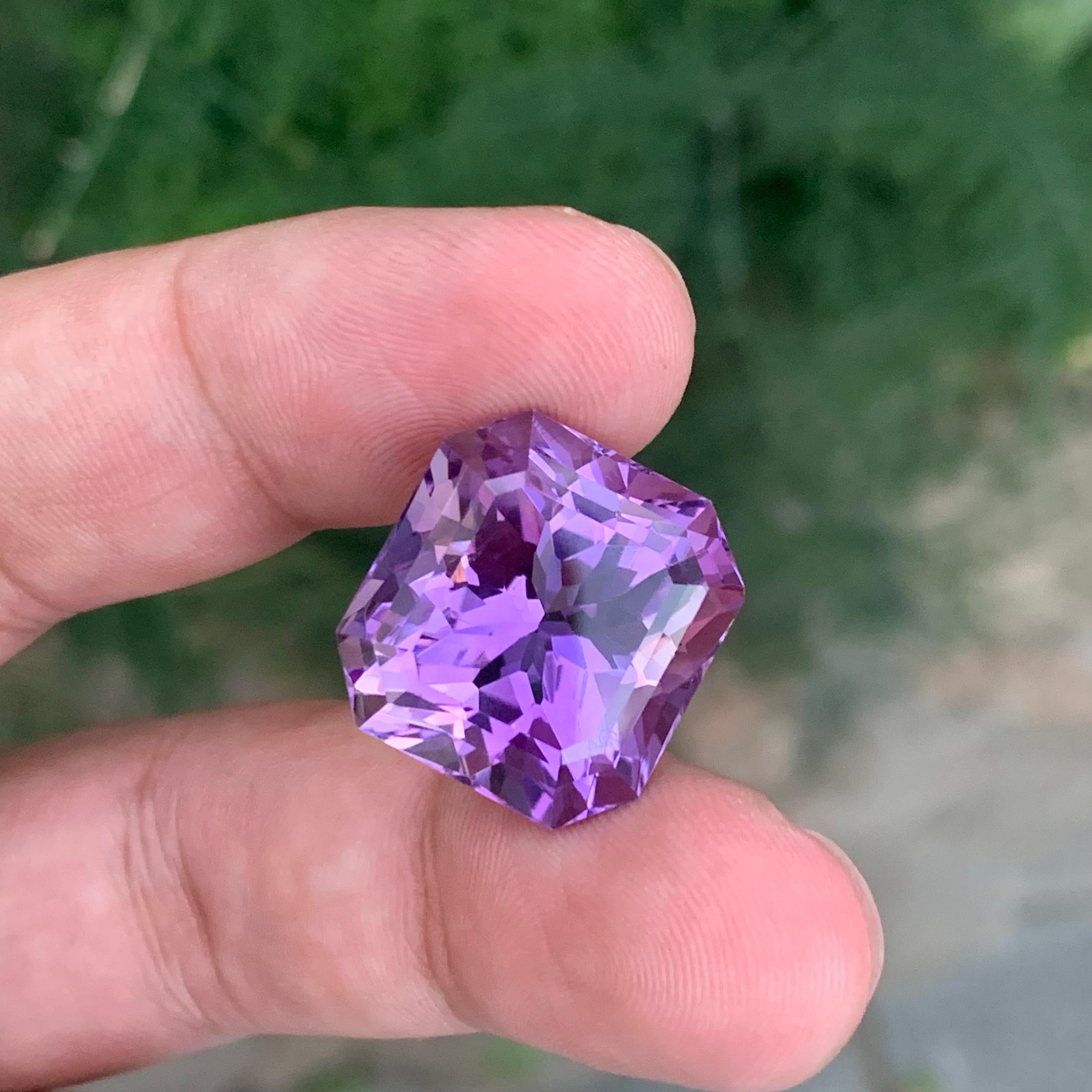28.80 quilates de amatista natural suelta en forma de esmeralda Gema en venta 1