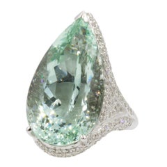28.80 Carat Very Fine Aquamarine Ring with Diamonds