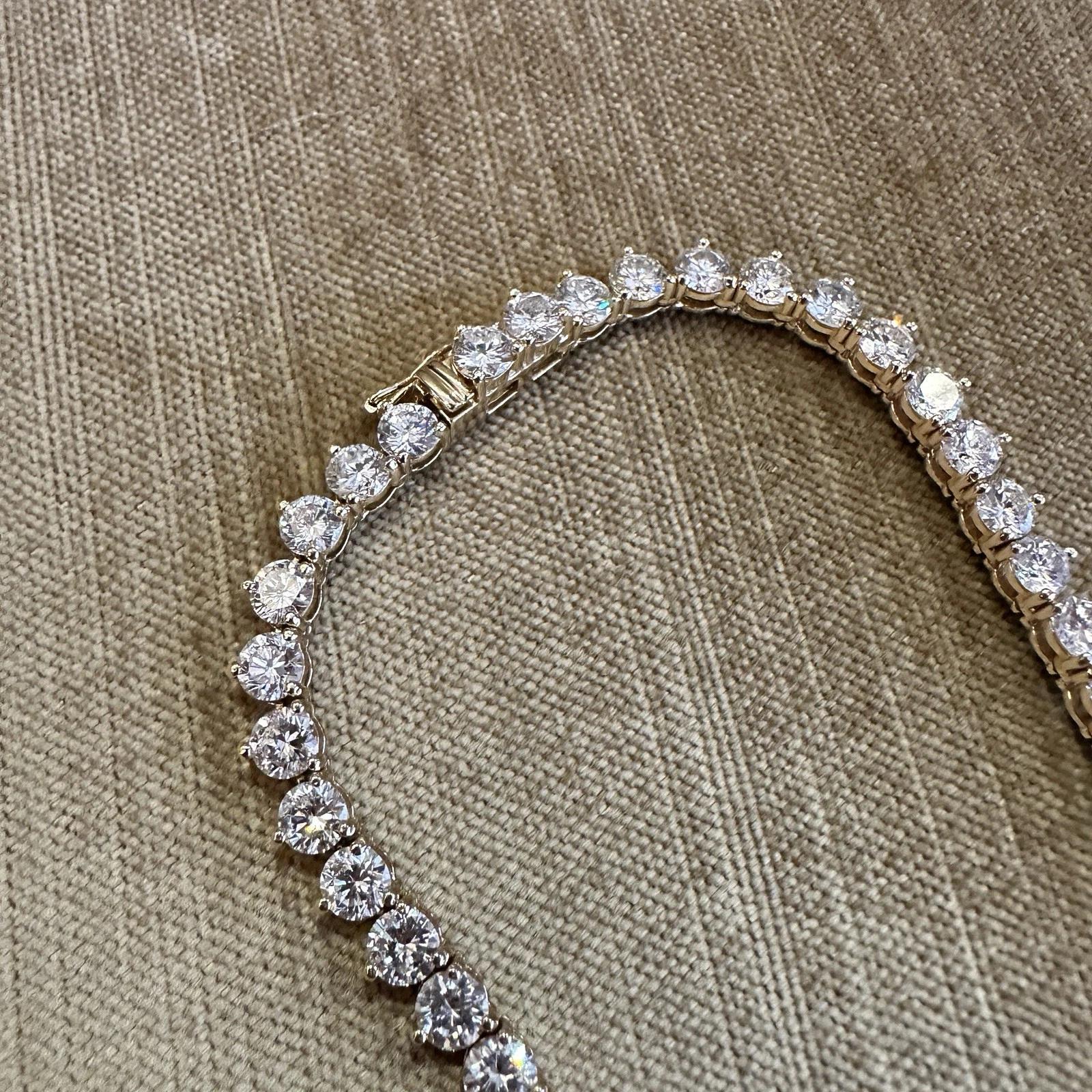 28.80 carats Diamant Naturel Collier Tennis en or jaune 18k 16.5 pouces Pour femmes en vente