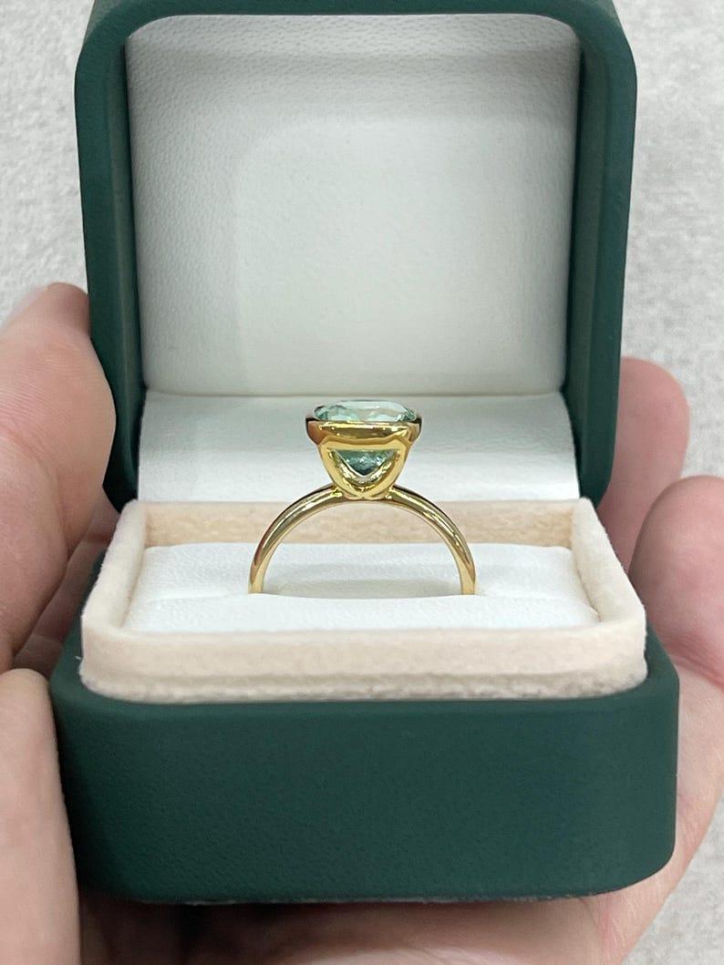 2.88ct 18K Cushion Cut Emerald Solitaire Ring - Minty Green Bezel Set Gold For Sale 3