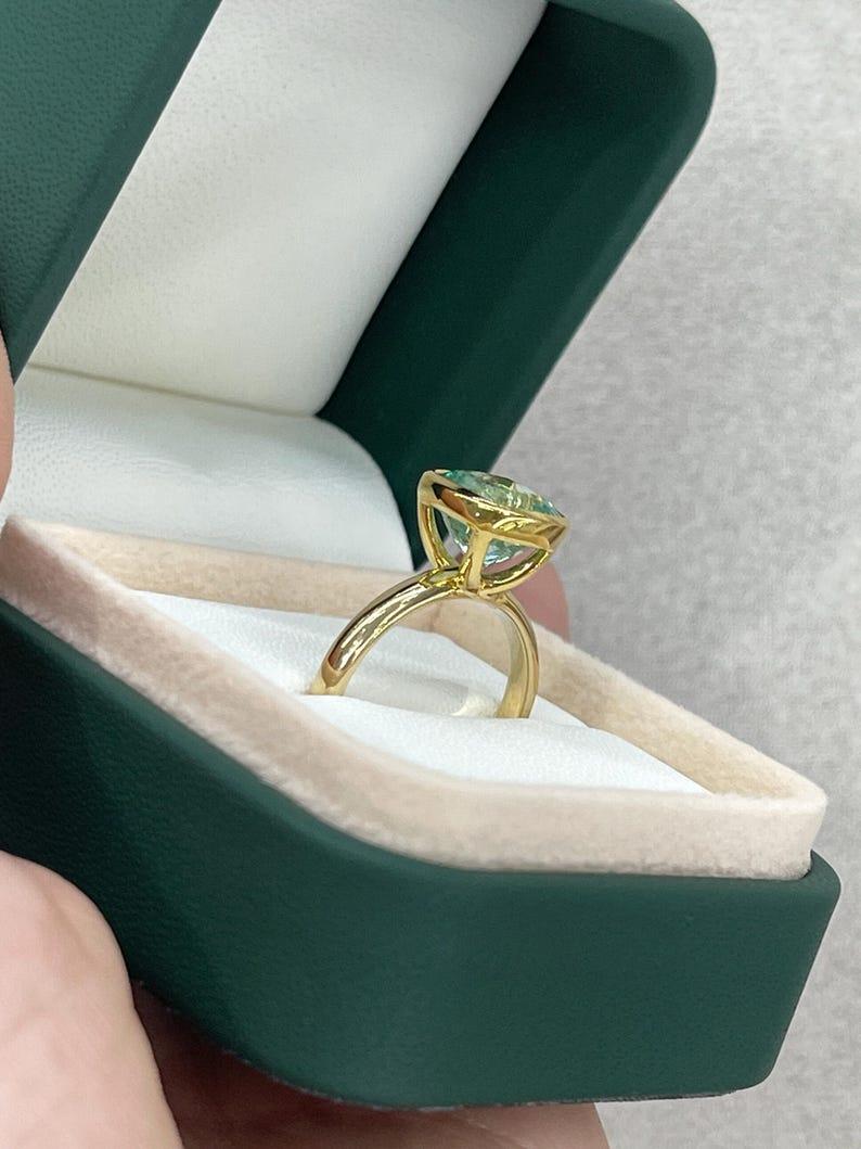2.88ct 18K Cushion Cut Emerald Solitaire Ring - Minty Green Bezel Set Gold For Sale 4