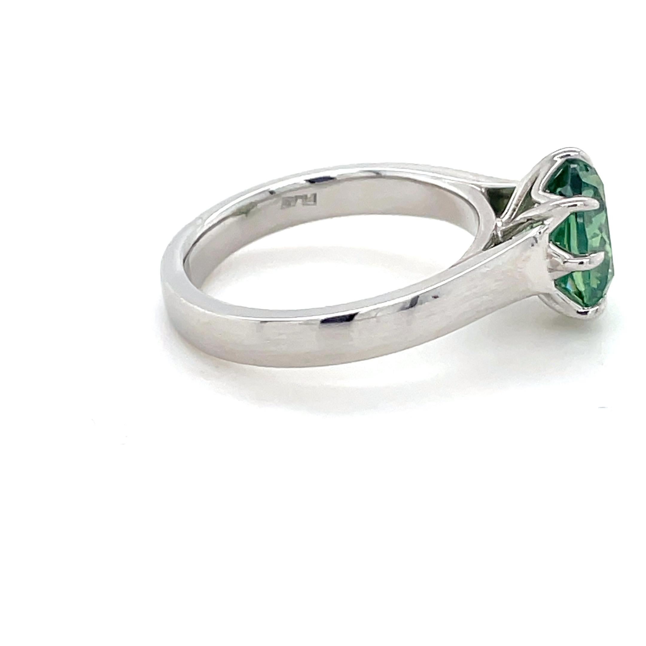 2,89 Karat Demantoid-Granatring (Ovalschliff) im Angebot