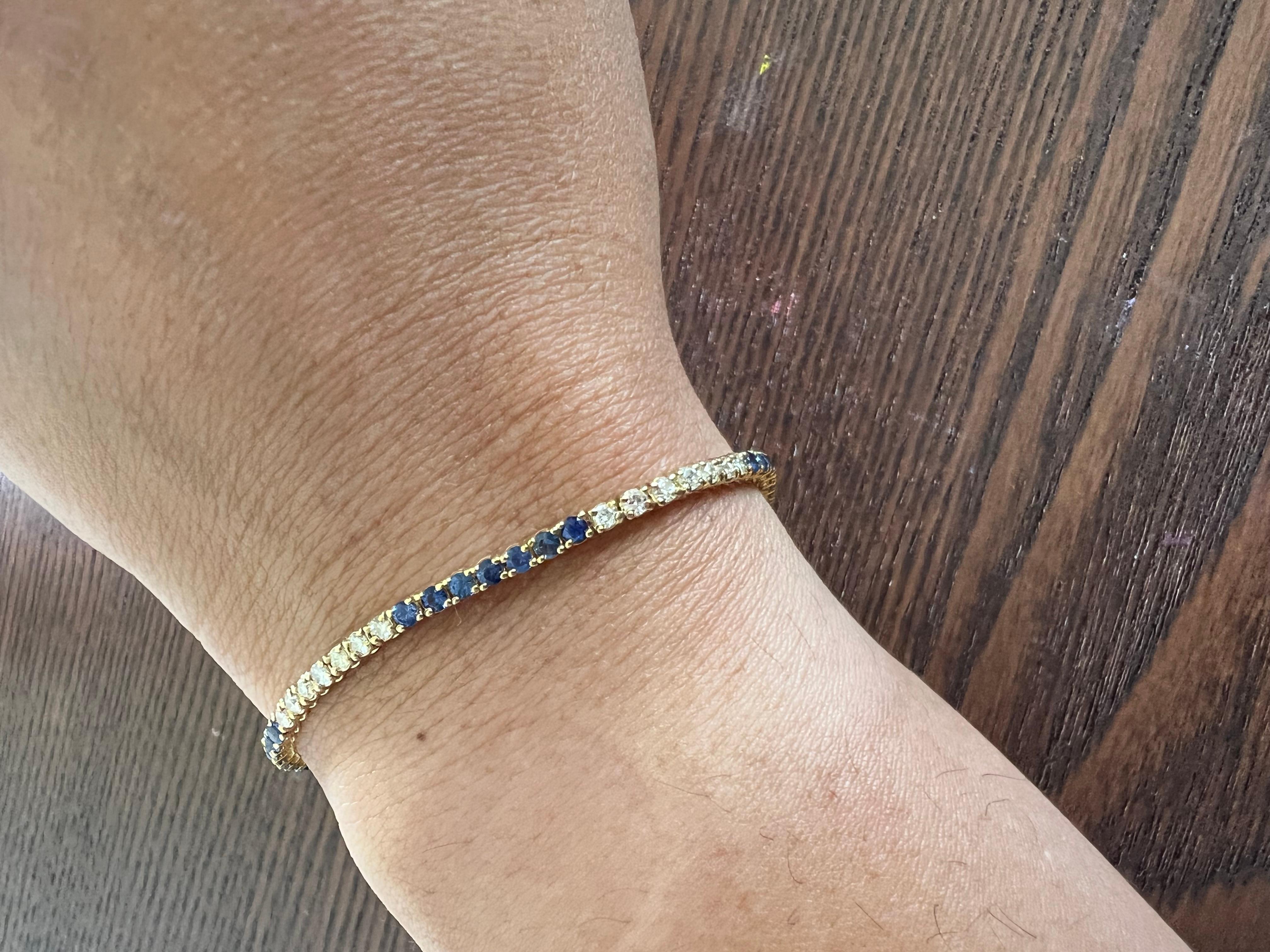 2.89 Carat Natural Blue Sapphire Diamond 14 Karat Yellow Gold Bracelet For Sale 1