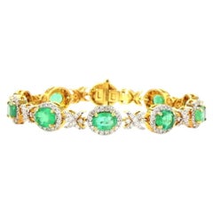 Bracciale in oro smeraldo con diamante rotondo a taglio brillante da 2,89 carati