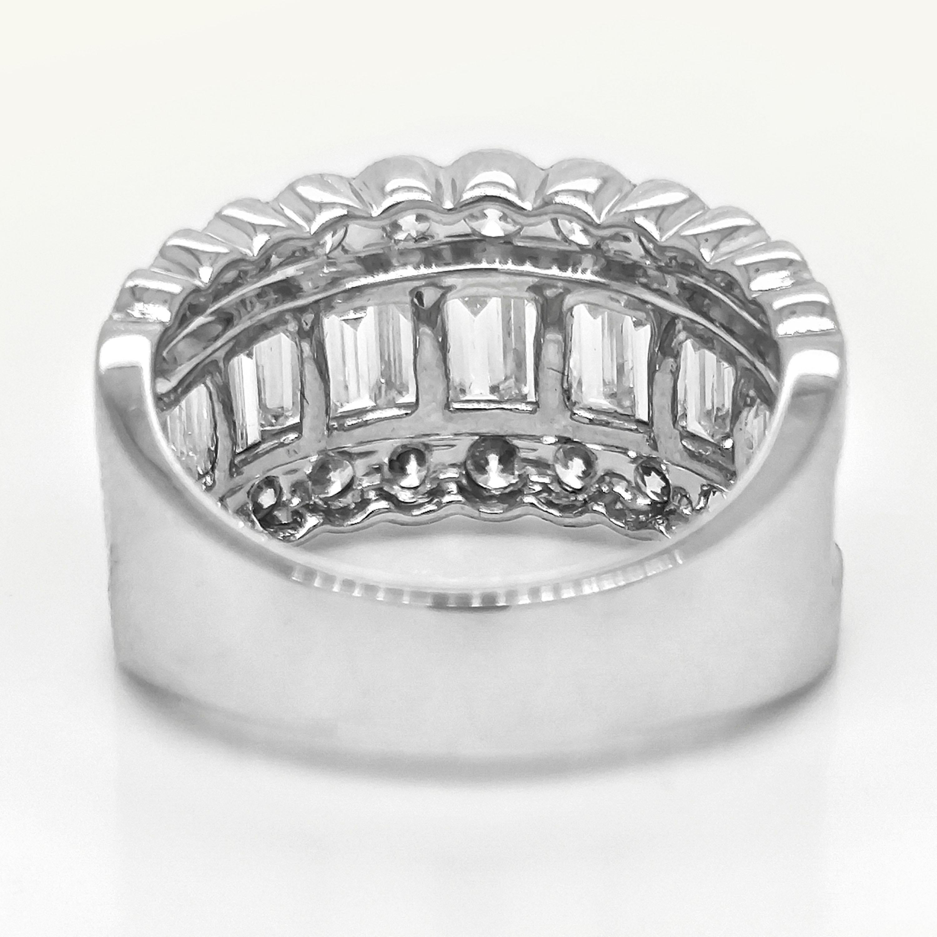 2.89 Karat Weißer Diamant Weißgold Ring im Zustand „Neu“ im Angebot in New York, NY