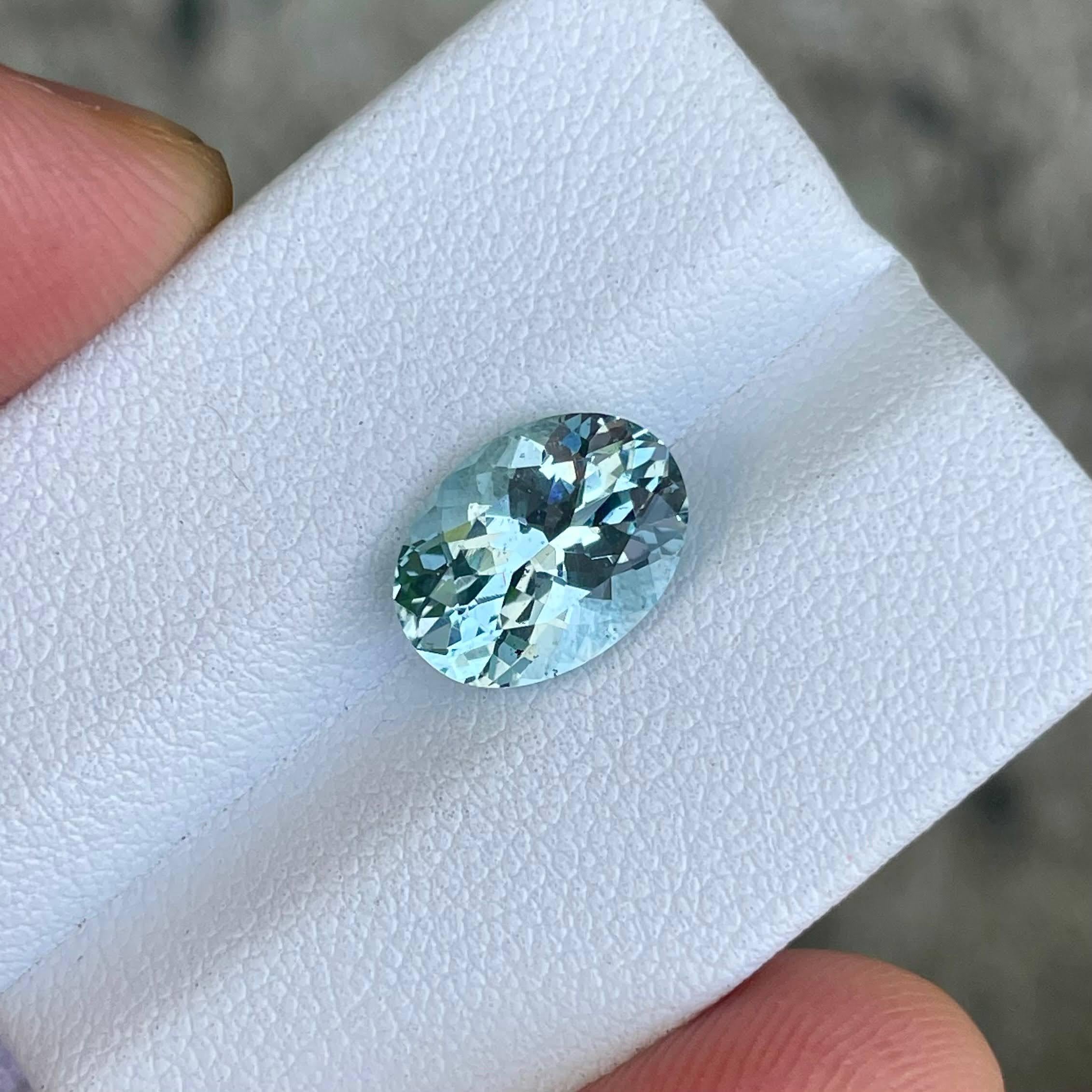 2.89 quilates Piedra Aguamarina Azul Talla Ovalada Piedra Preciosa Africana Natural en venta 2