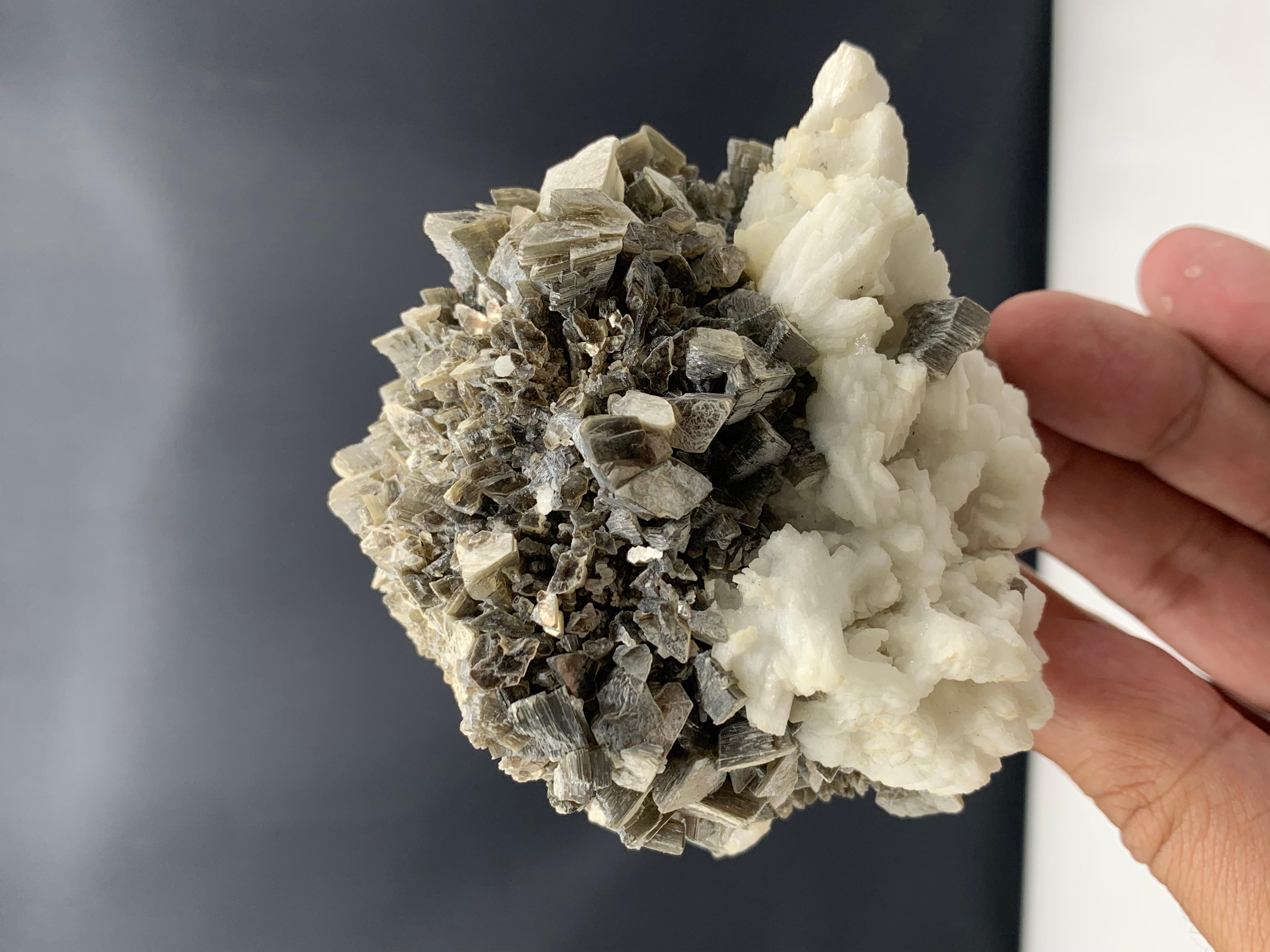 18th Century and Earlier 289.99 Gram Albite With Feldspar Specimen From Skardu, Pakistan For Sale