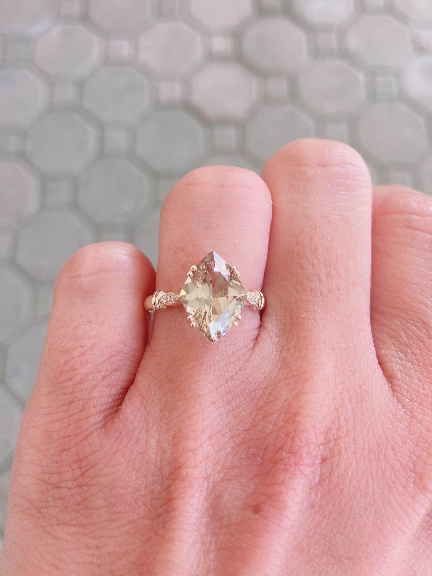 2.89ct Champagne Green Oregon Sunstone Diamond Sides 14K Gold Engagement Ring In New Condition In Osprey, FL