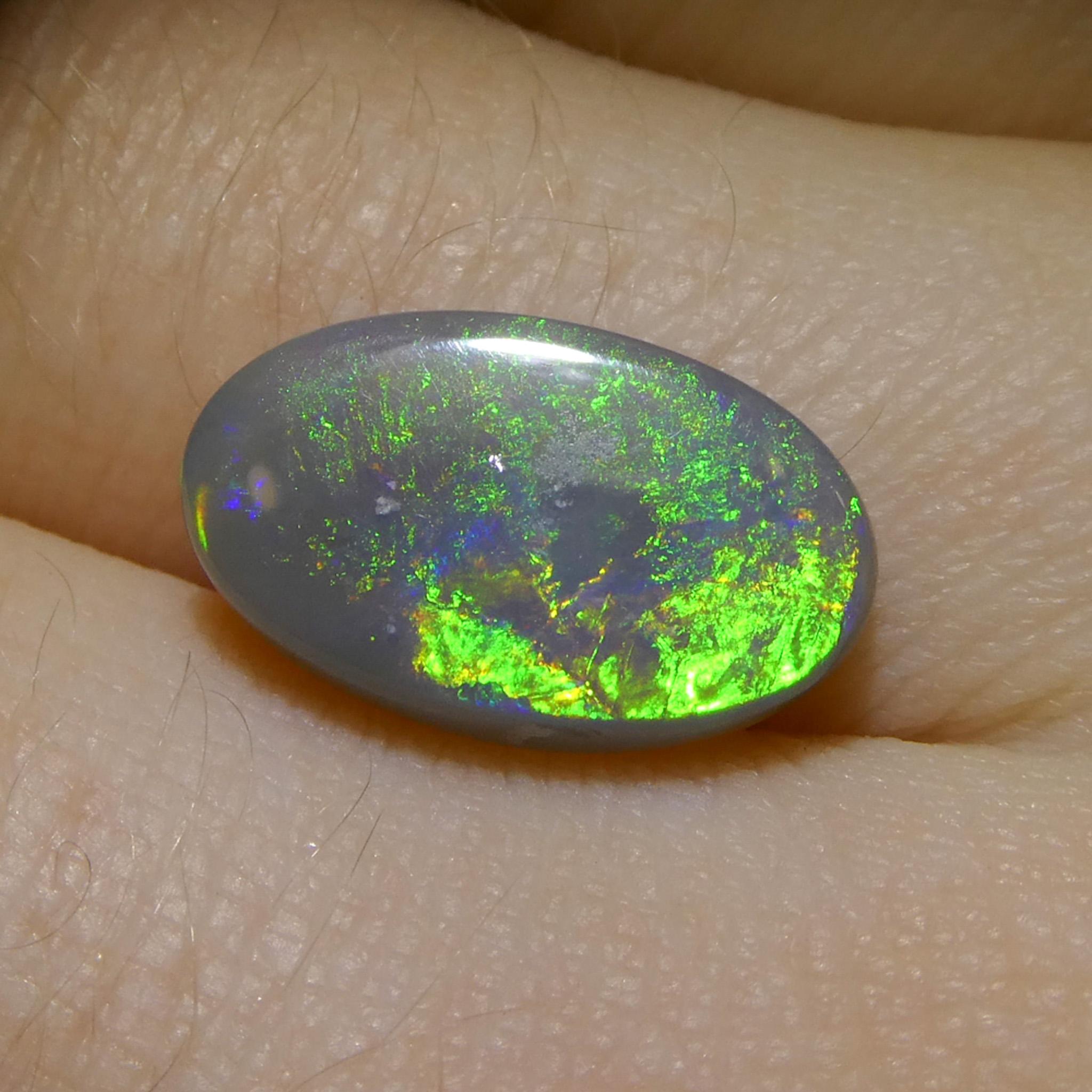 2,89ct Opale grigio ovale cabochon dall'Australia in vendita 7