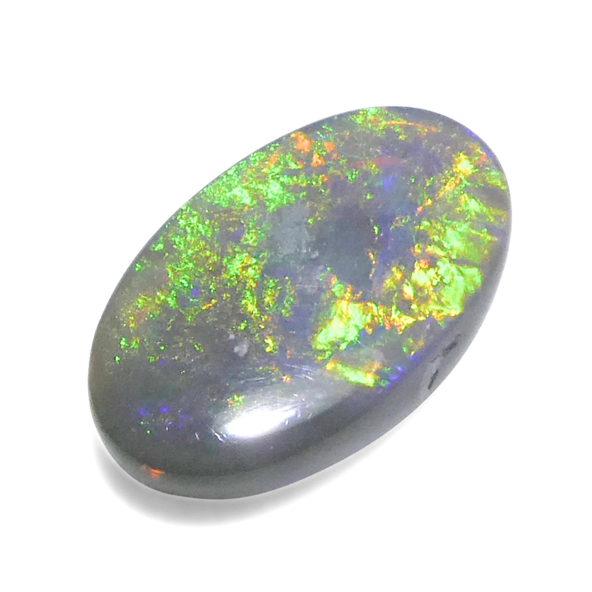 2,89ct Opale grigio ovale cabochon dall'Australia in vendita 1