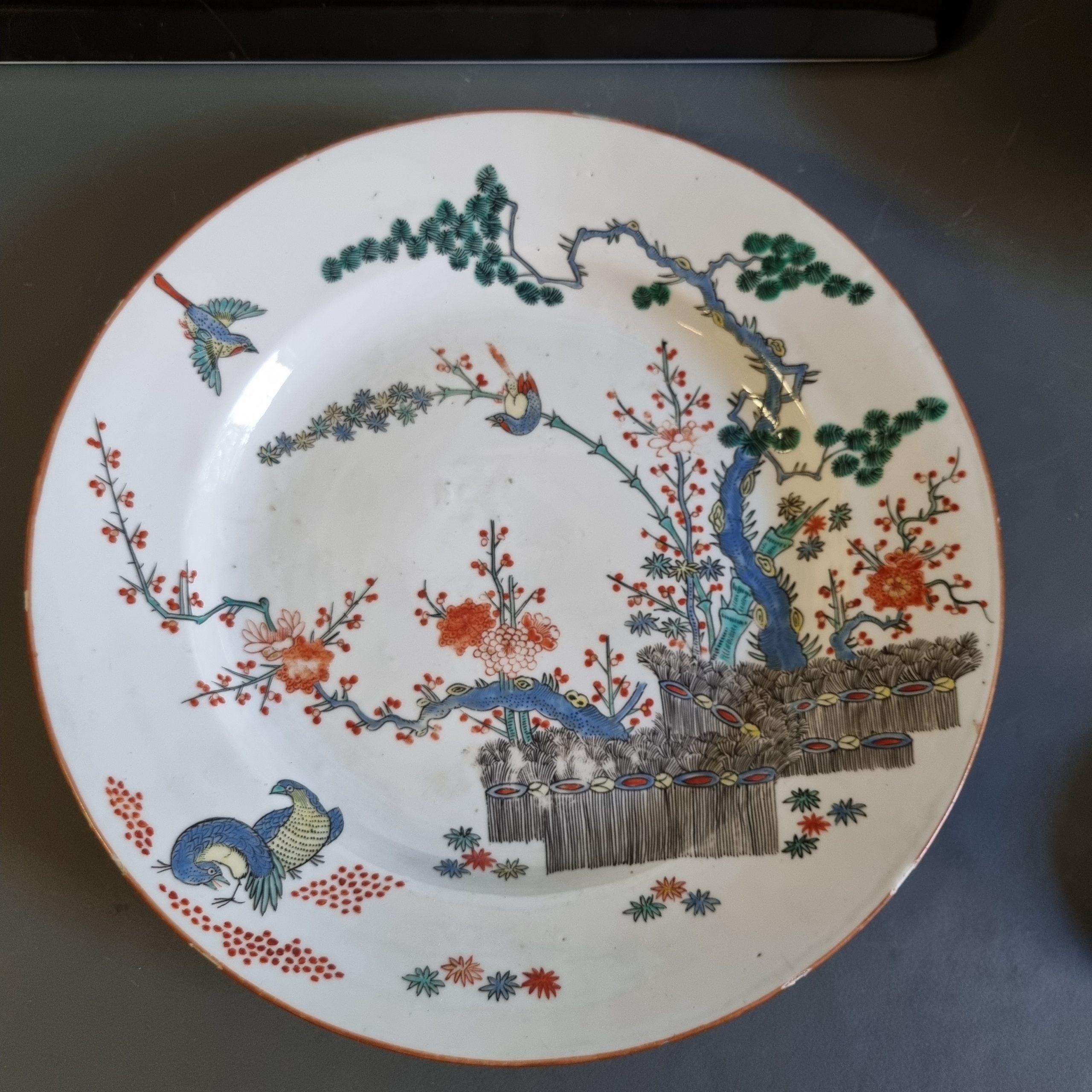 Qing High Quality 18 Century Kangxi Period Chinese Porcelain Kakiemon Plate Dutch For Sale