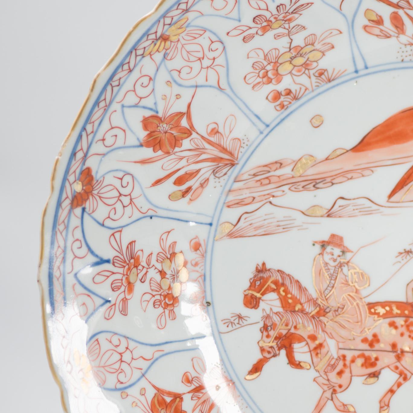 28CM Kangxi Blood and Milk Antique Chinese Porcelain Plate Figural Horse In Good Condition For Sale In Amsterdam, Noord Holland