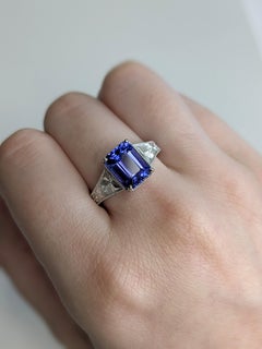 2.8cts Deluxe Tanzanite Ring w Diamond Accents in Solid 14K Gold  EM 9x7mm