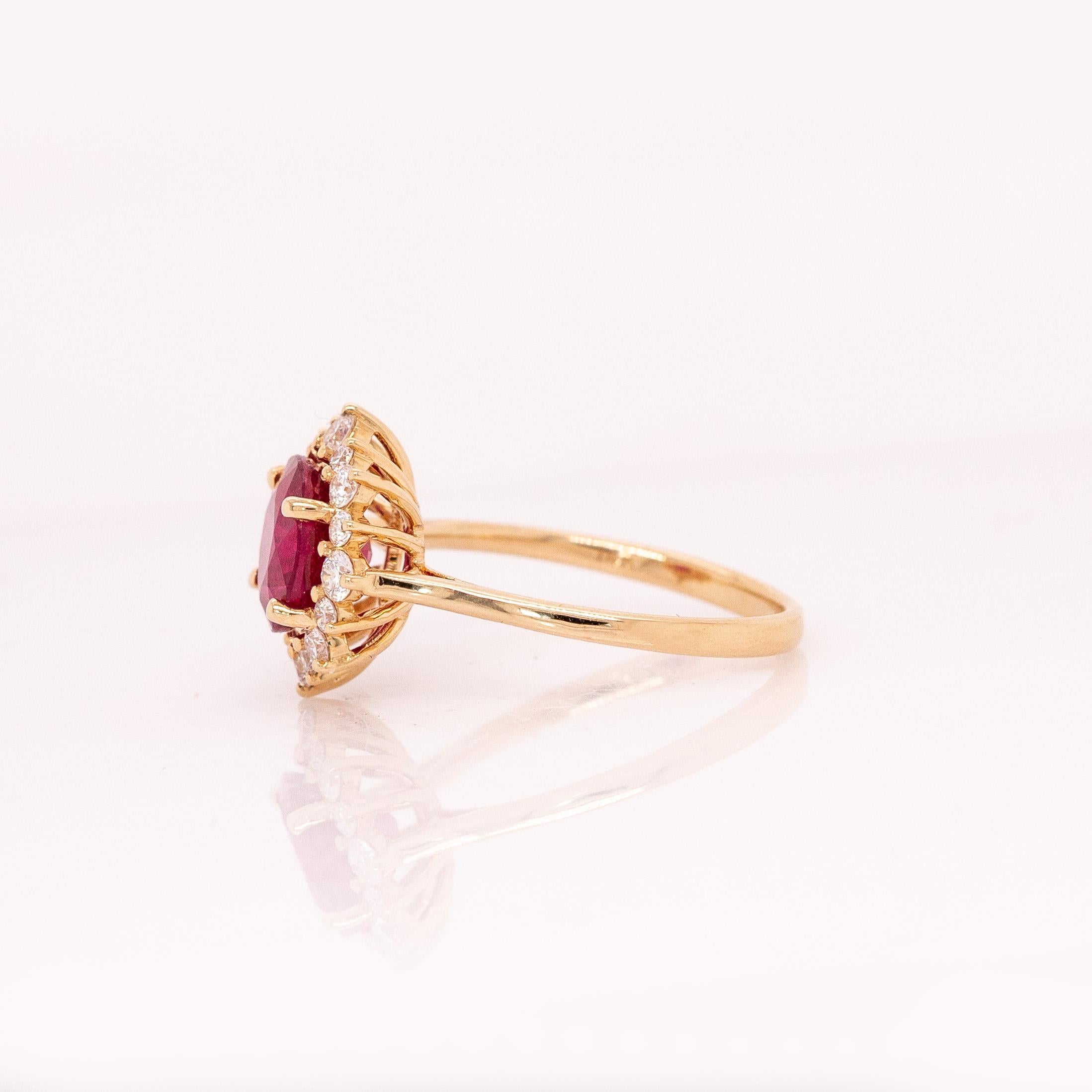 Bague en rubis de Madagascar de 2,8cts avec accents de diamants Nature : Or massif 14k, 8mm Pour femmes en vente