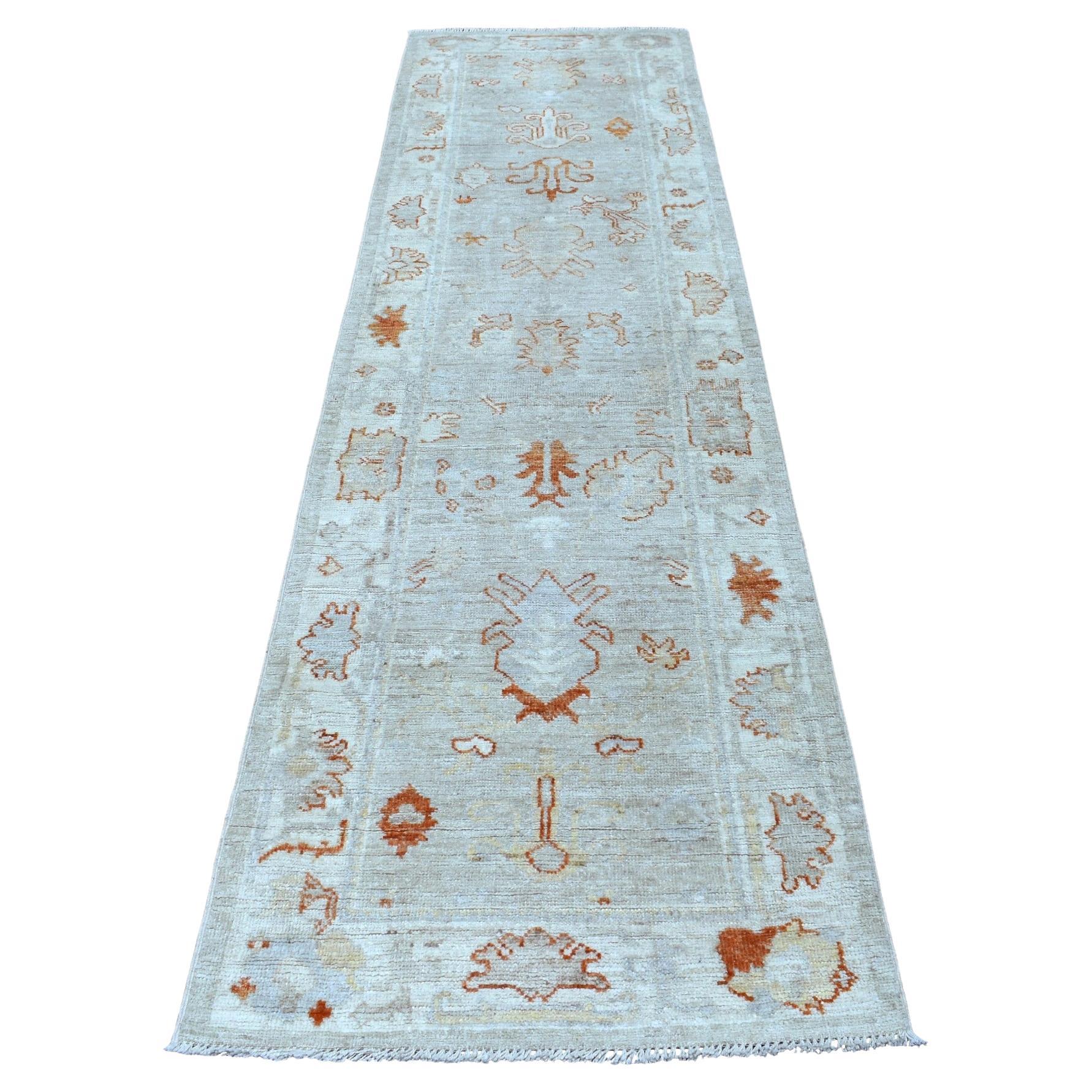 2'8"x10' Cream Color Hand Knotted Angora Oushak Vibrant Wool Oriental Rug For Sale