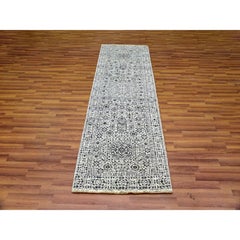 2'8"x10' Ivory Mamluk Dynasty Tone on Tone Design Shiny Wool Hand Knotted Rug