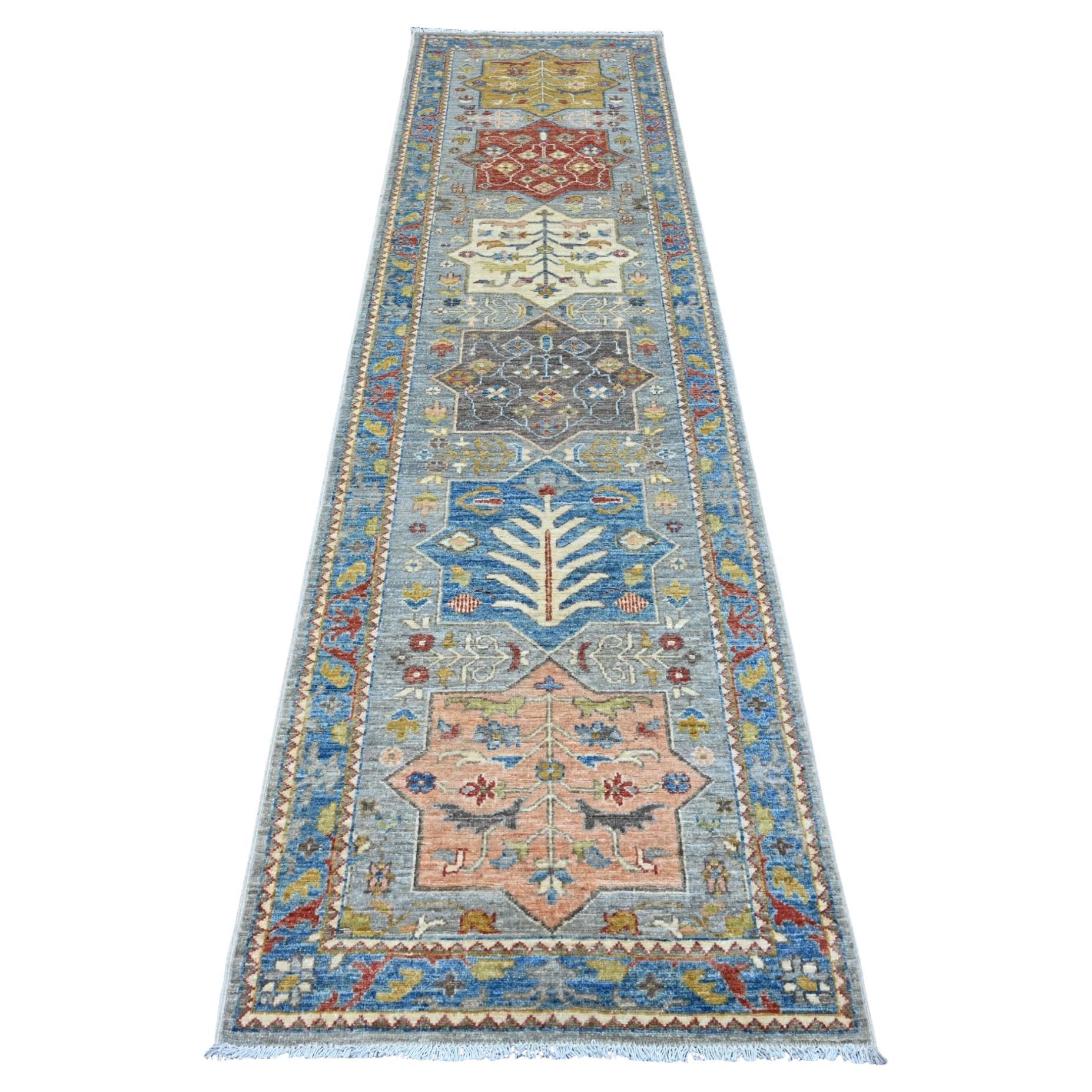 2'8 "x10'2" Grau Peshawar Kaukasisch Akstafa Design Handgeknüpft Wolle Läufer Teppich im Angebot