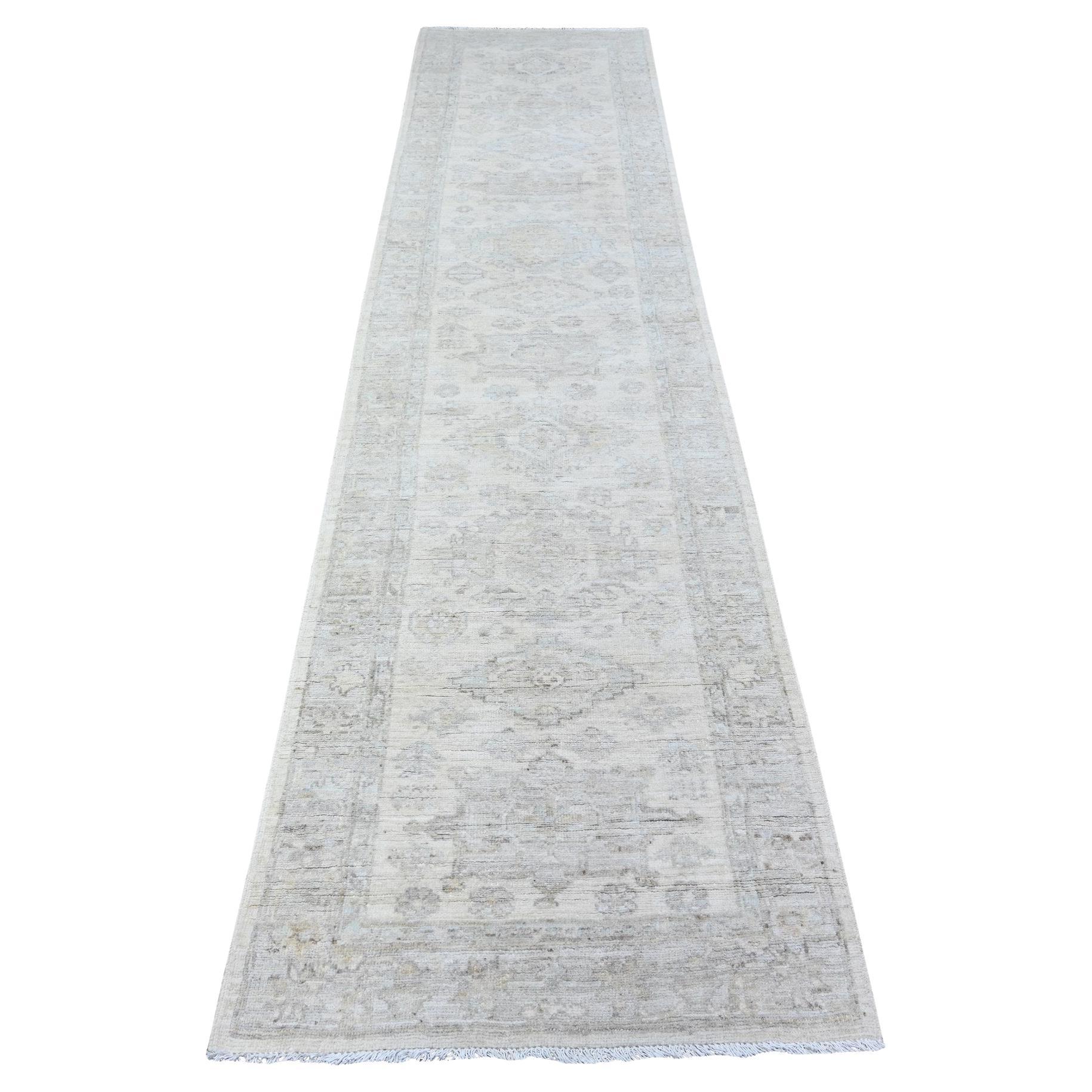 2'8 "x11'3" White Wash Peshawar Tapis de course en pure laine nouée à la main Tapis d'Orient