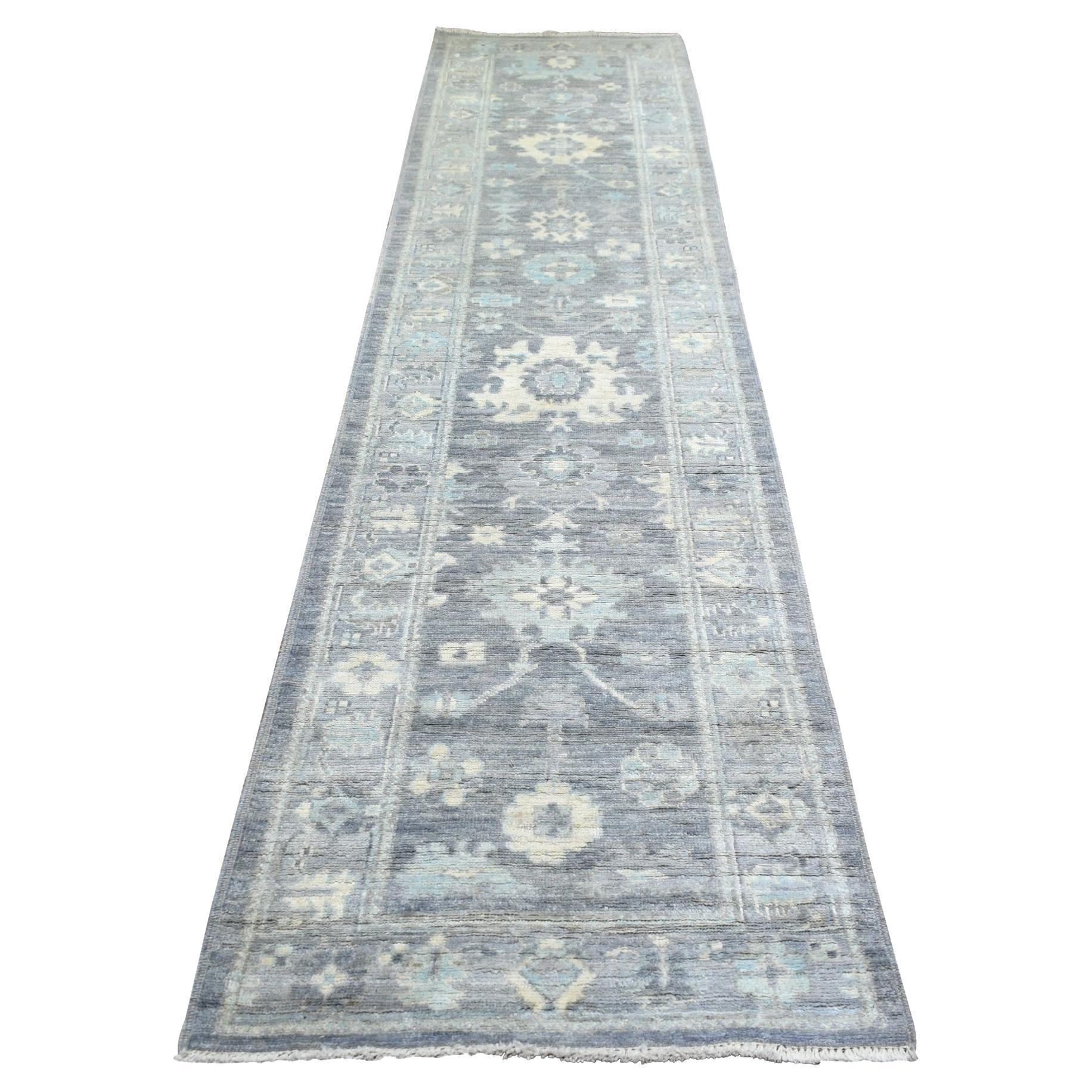2'8 "x11'7" Grigio, Tappeto Runner Afgano d'Angora Ushak, Pura Lana, Annodato a Mano
